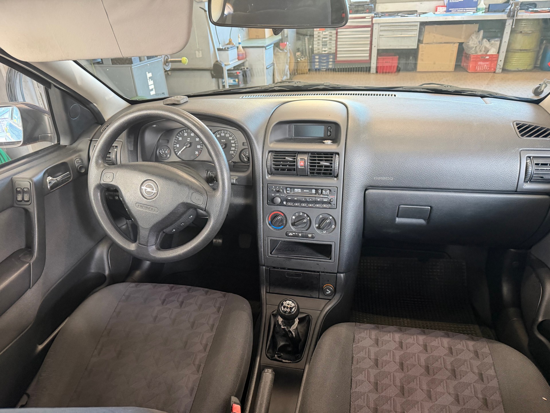 OPEL Astra Caravan 1.8i 16V Comfort-image-8