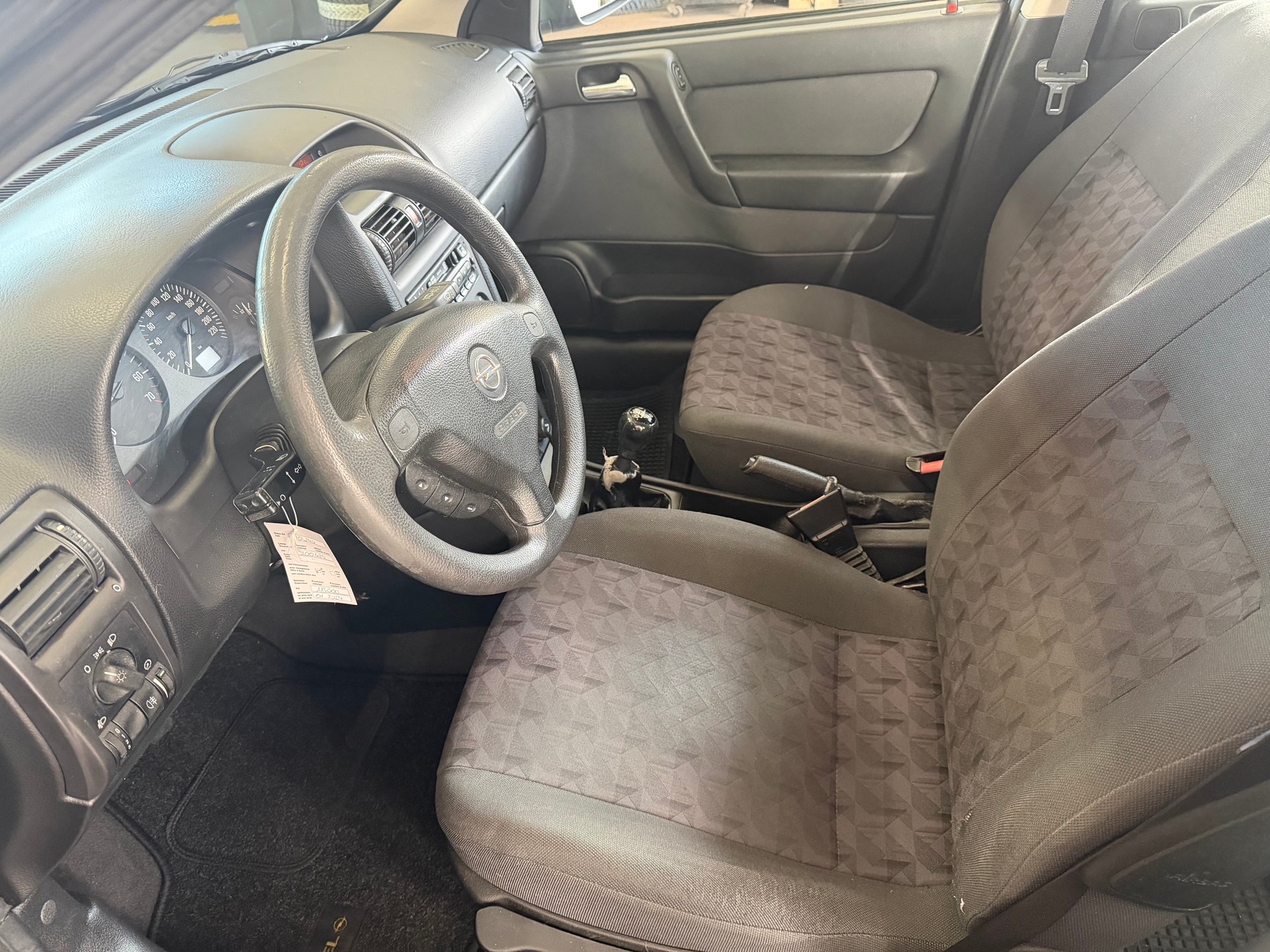 OPEL Astra Caravan 1.8i 16V Comfort-image-7