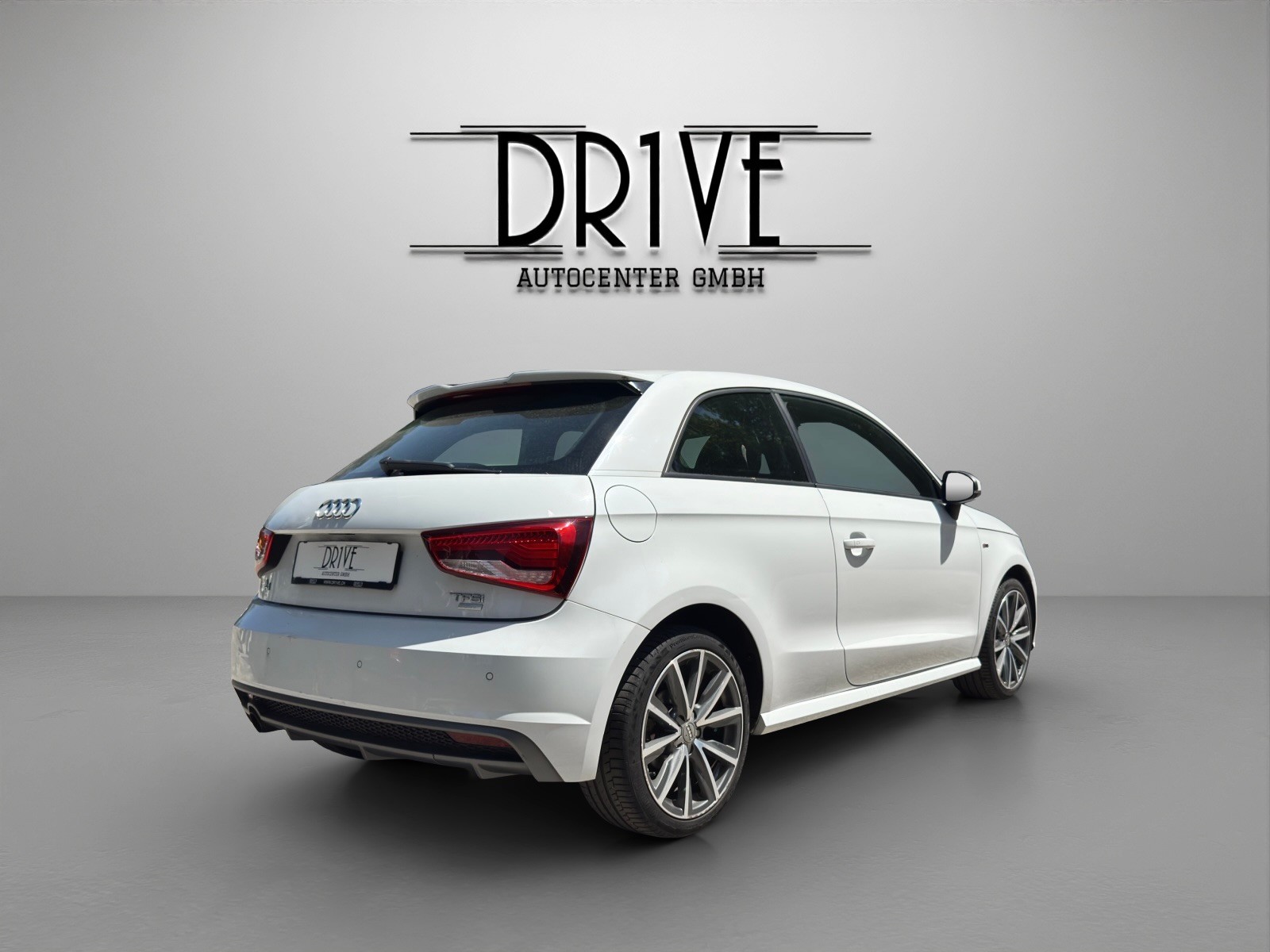 AUDI A1 1.0 TFSI-image-4