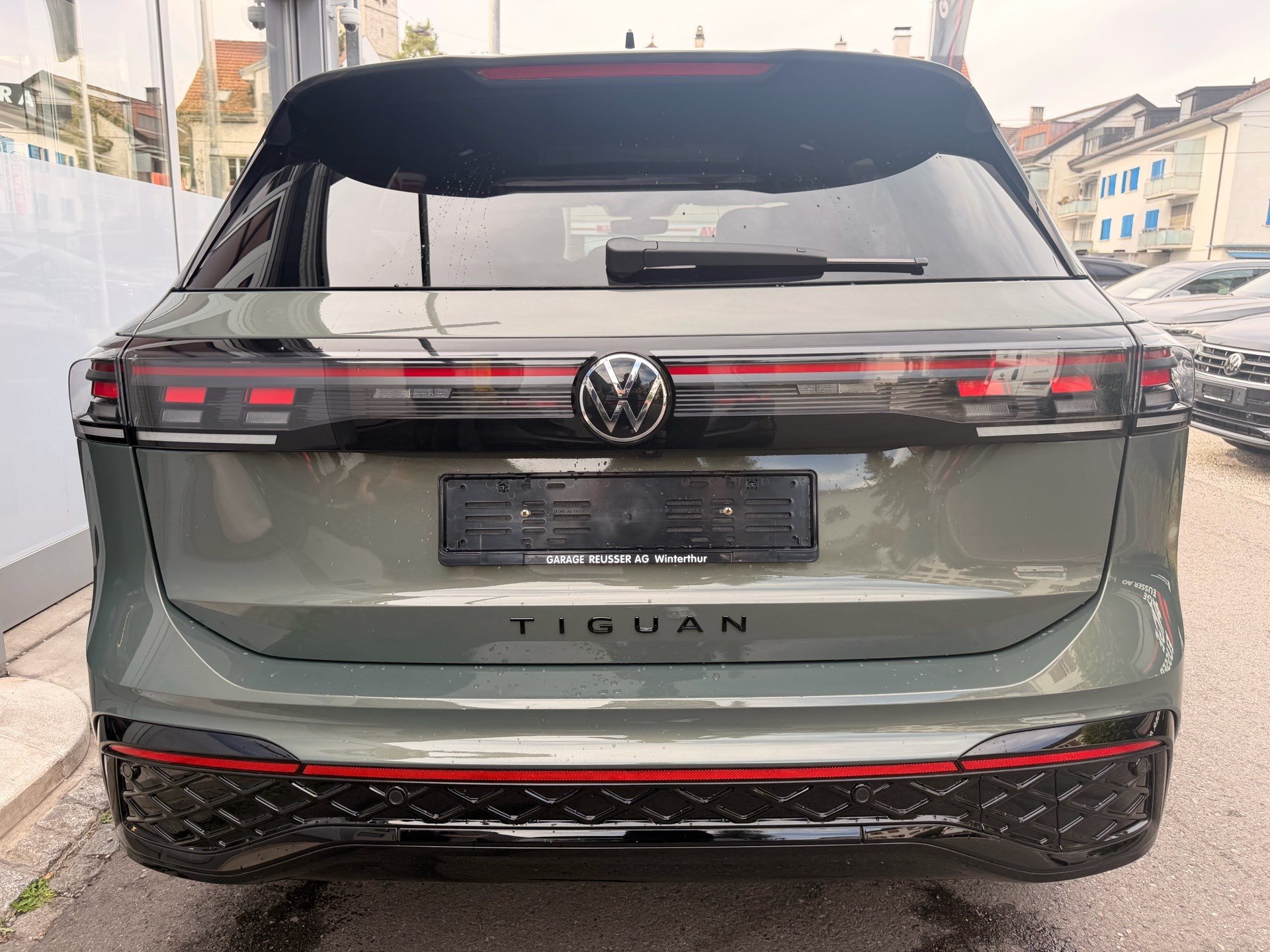 VW Tiguan 2.0 TSI 265PS 4Motion R-Line ***360° KAMERA & PANORAMADACH***-image-4