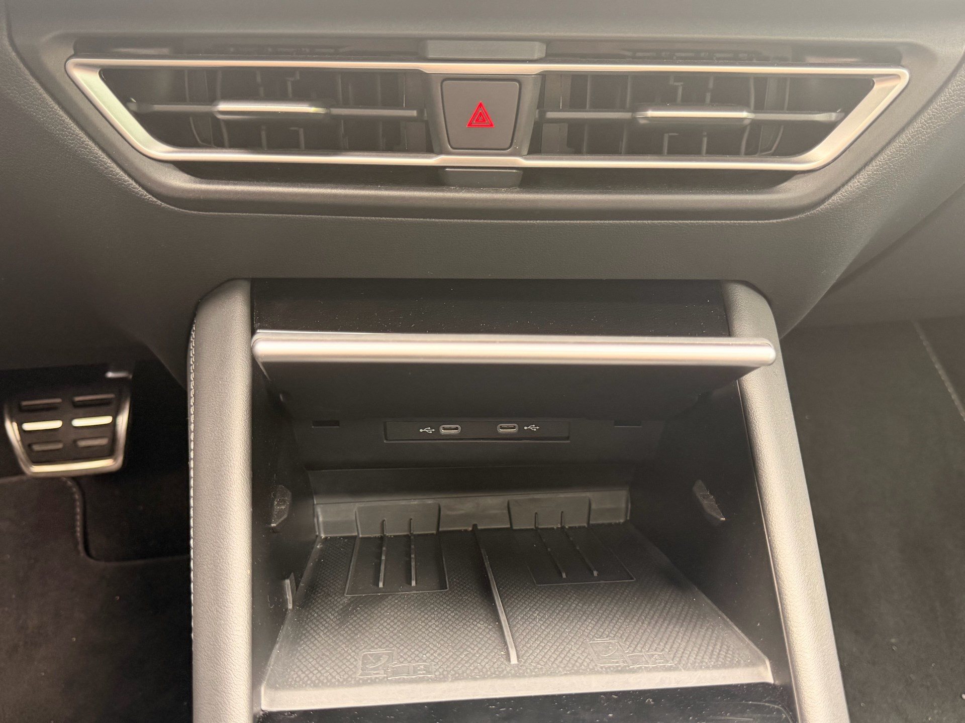 VW Tiguan 2.0 TSI 265PS 4Motion R-Line ***360° KAMERA & PANORAMADACH***-image-24