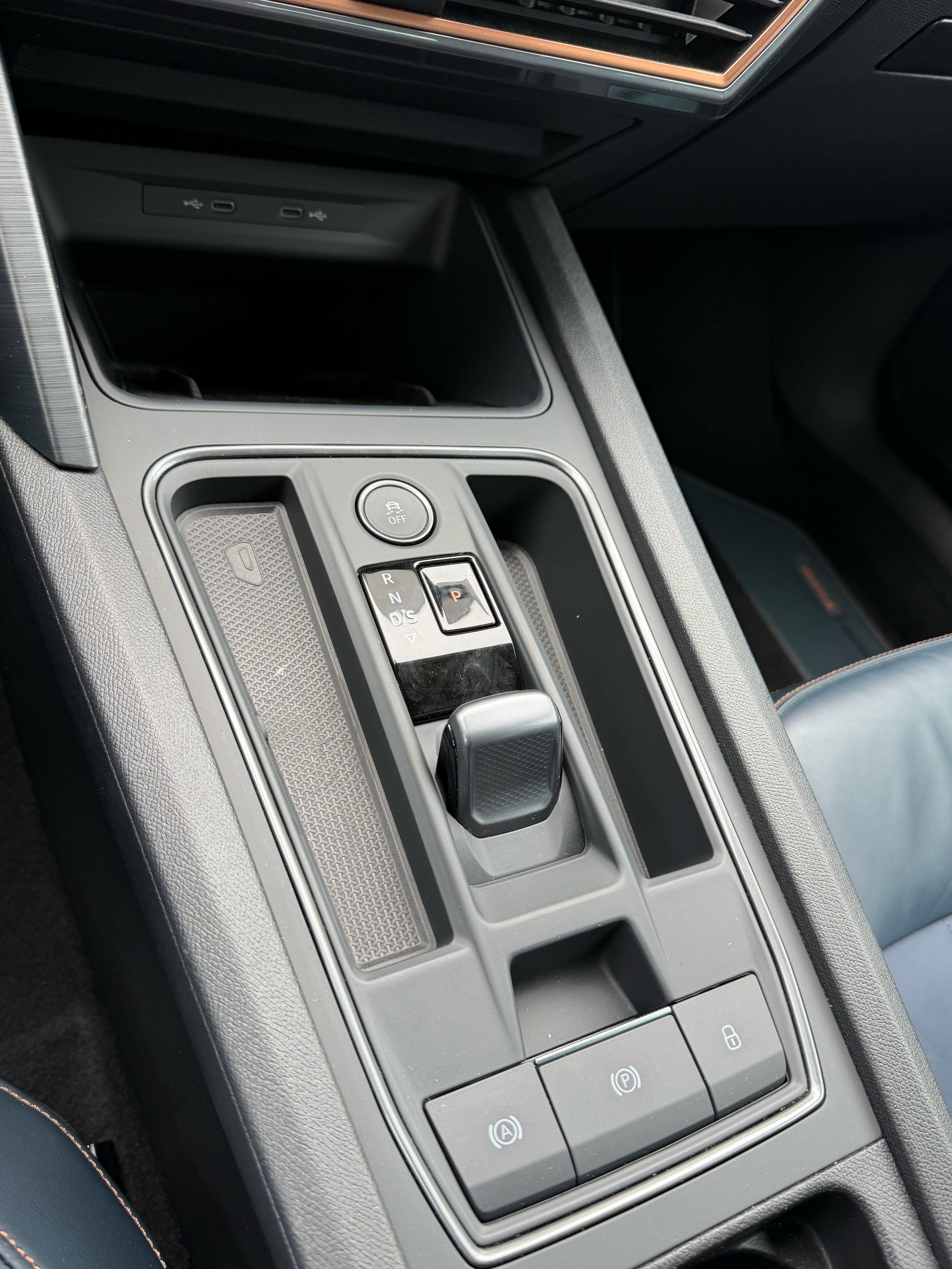 CUPRA Formentor 2.0TSI el Primero 4Drive DSG-image-16