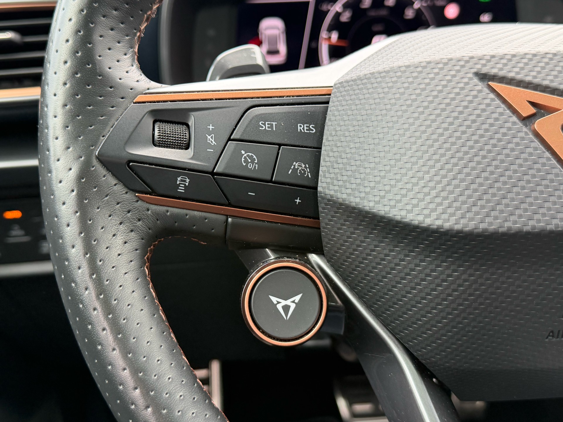 CUPRA Formentor 2.0TSI el Primero 4Drive DSG-image-13