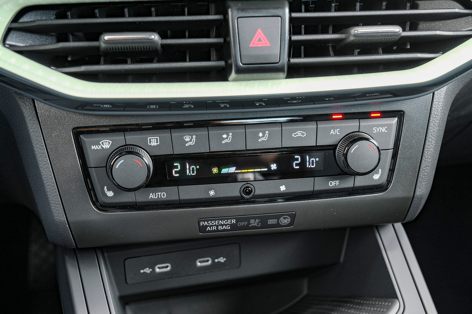 SEAT Arona 1.0 TSI Eco Style DSG-image-18