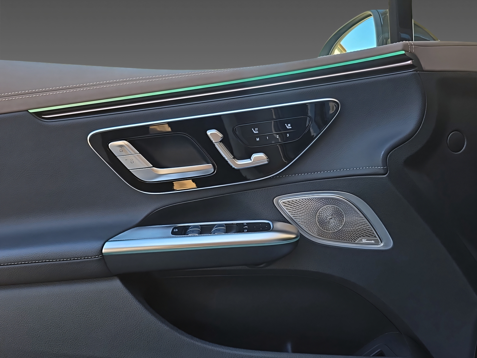 MERCEDES-BENZ EQE 43 AMG-image-11