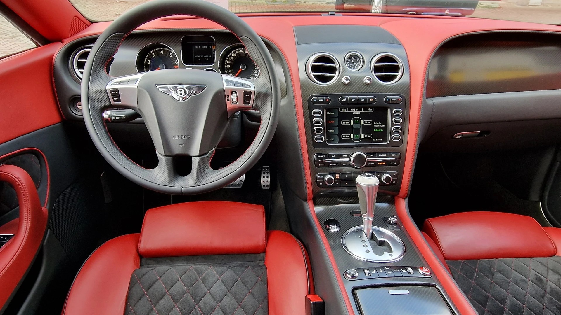 BENTLEY Continental Supersports 6.0 W12-image-15