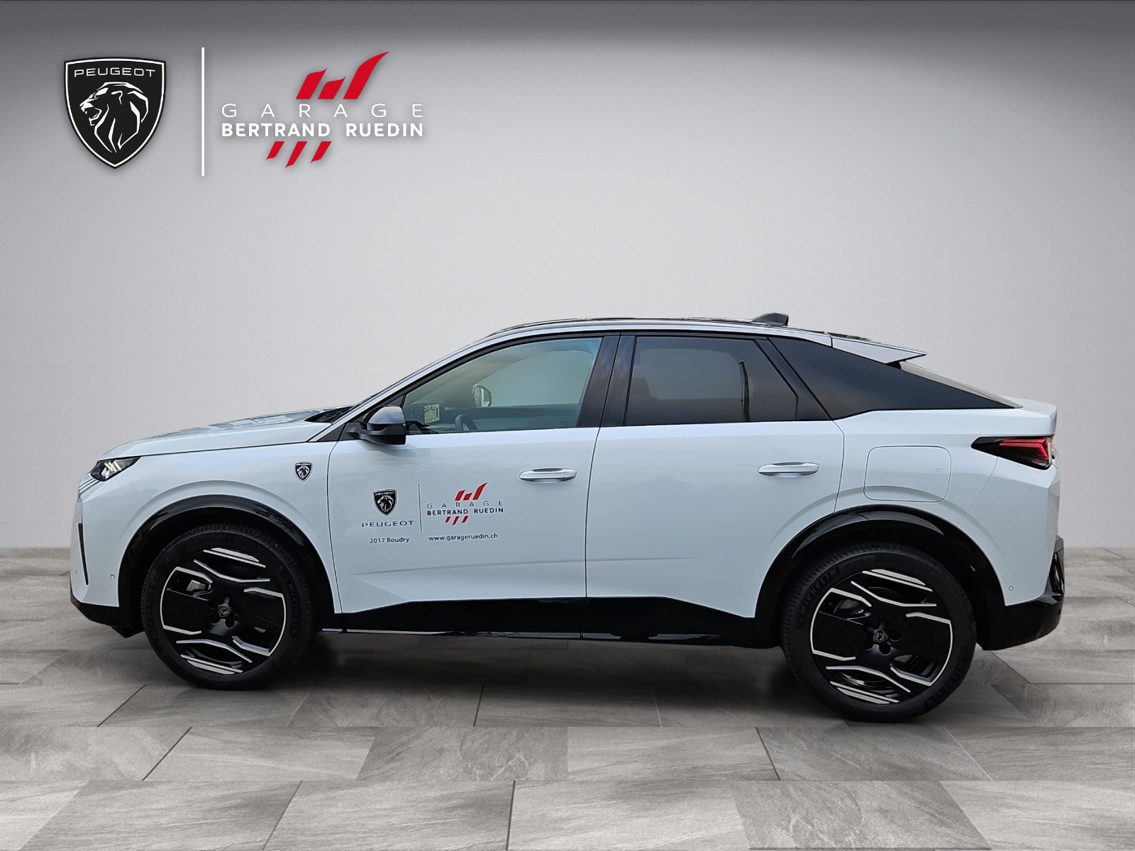 PEUGEOT 3008 73kWh GT-showroom-element-2