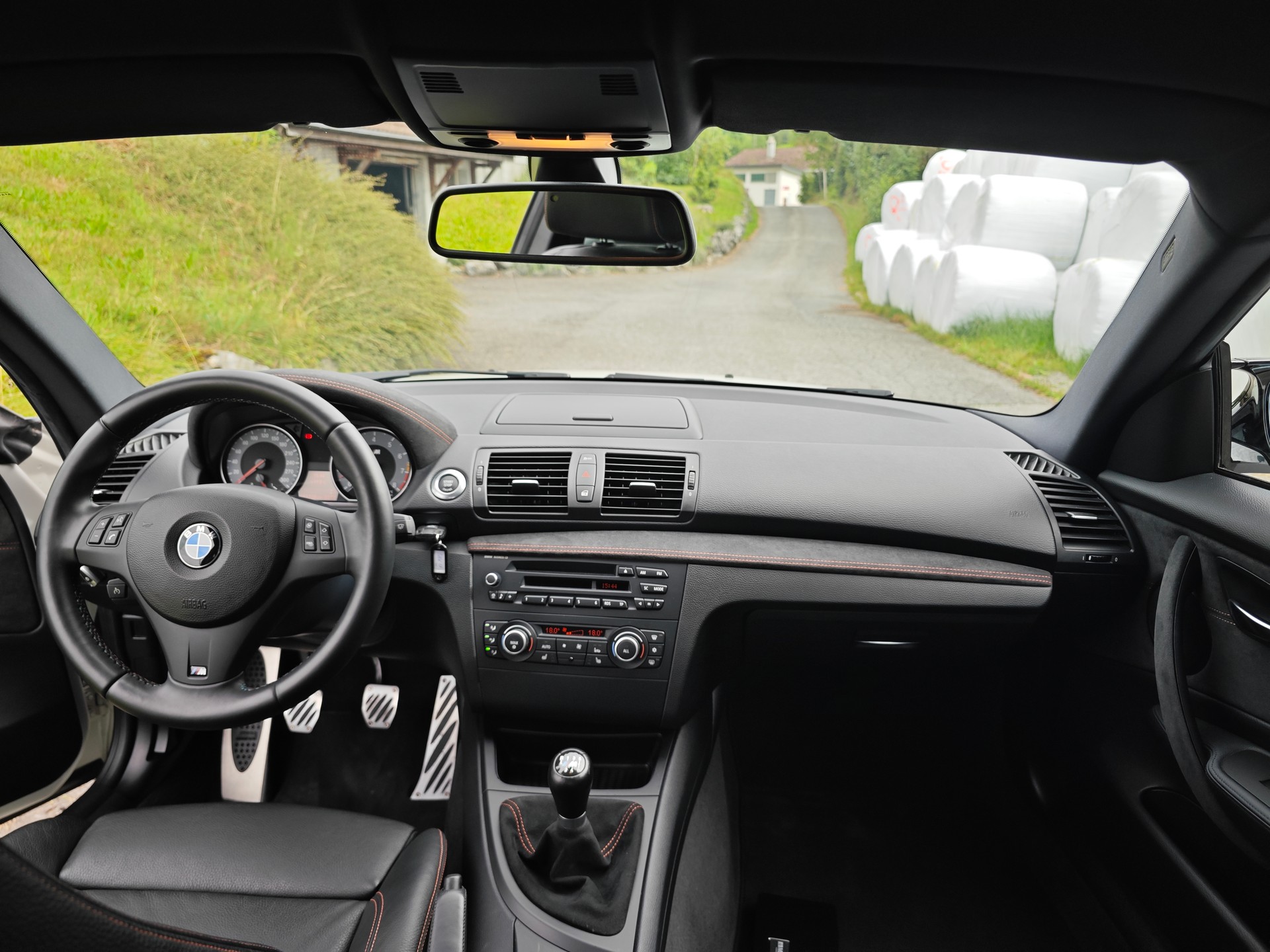 BMW 1er M Coupé-image-10
