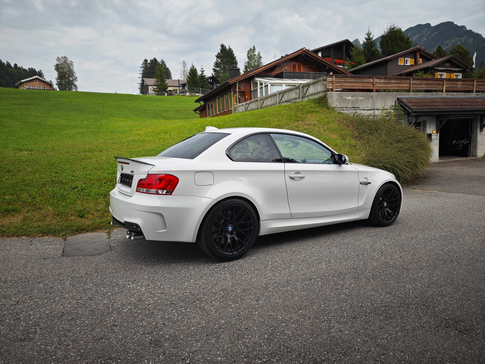 BMW 1er M Coupé-image-6