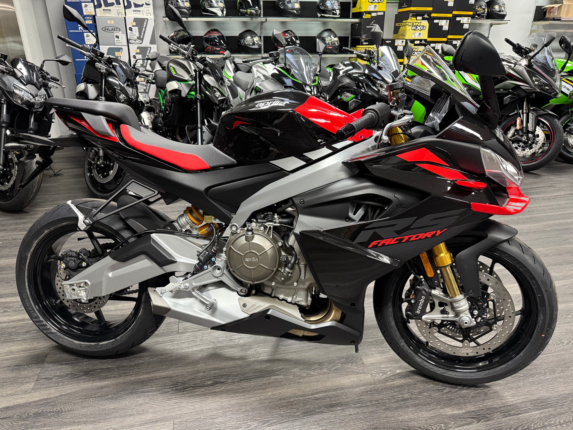 APRILIA RS 660 Factory E5+ 2025 Dark Banshee-image-5