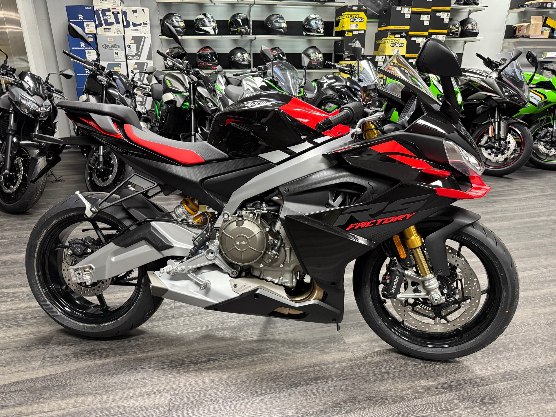 APRILIA RS 660 Factory E5+ 2025 Dark Banshee-image-3