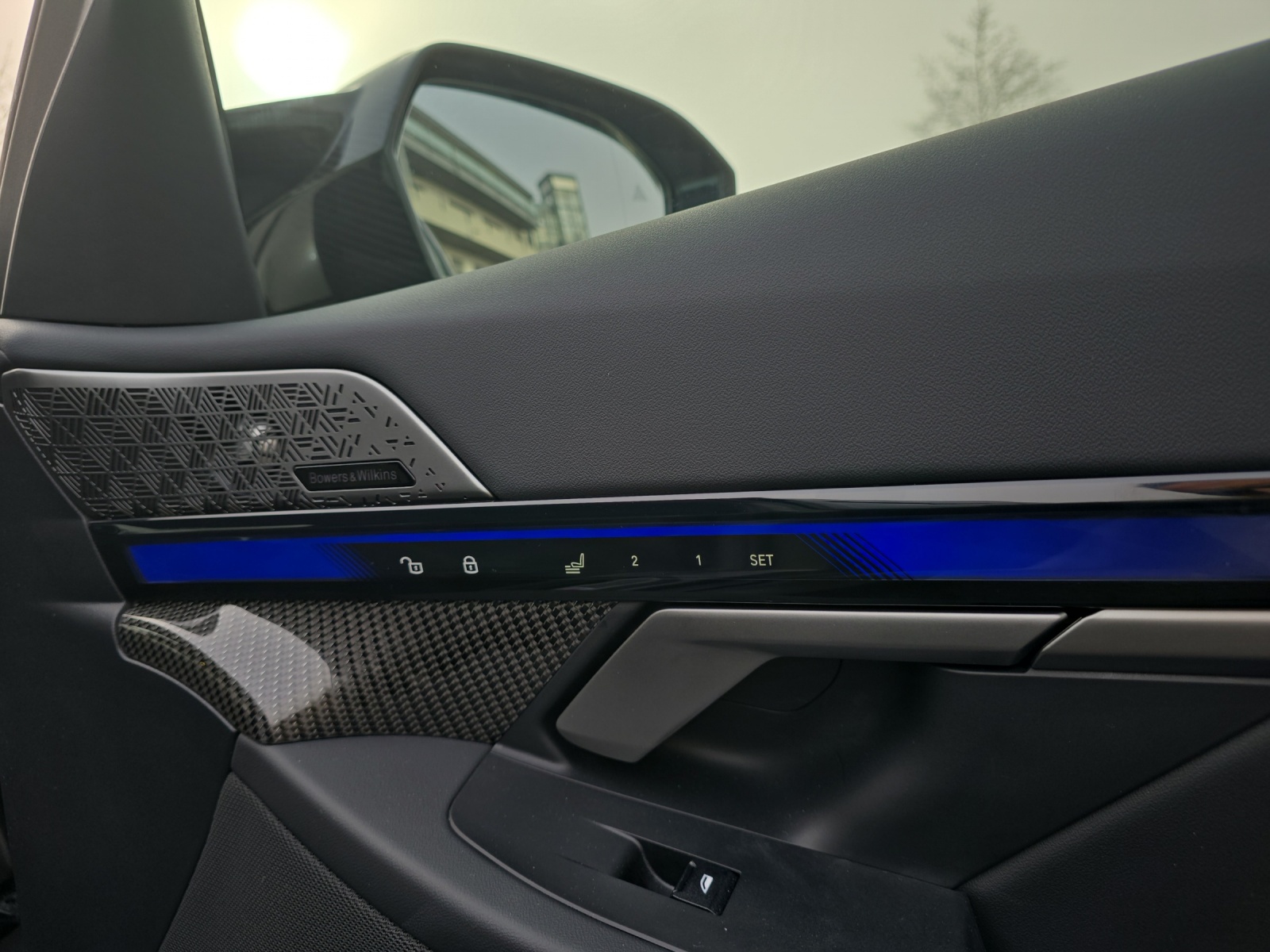 BMW M5 xDrive-image-10