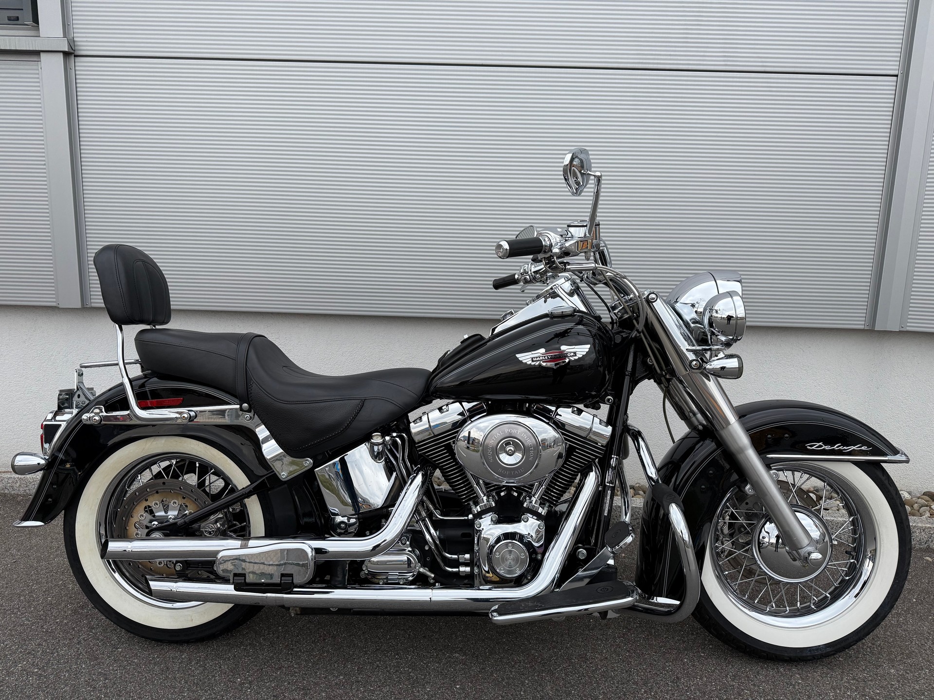 HARLEY-DAVIDSON FLSTNI Softail Deluxe-image-0