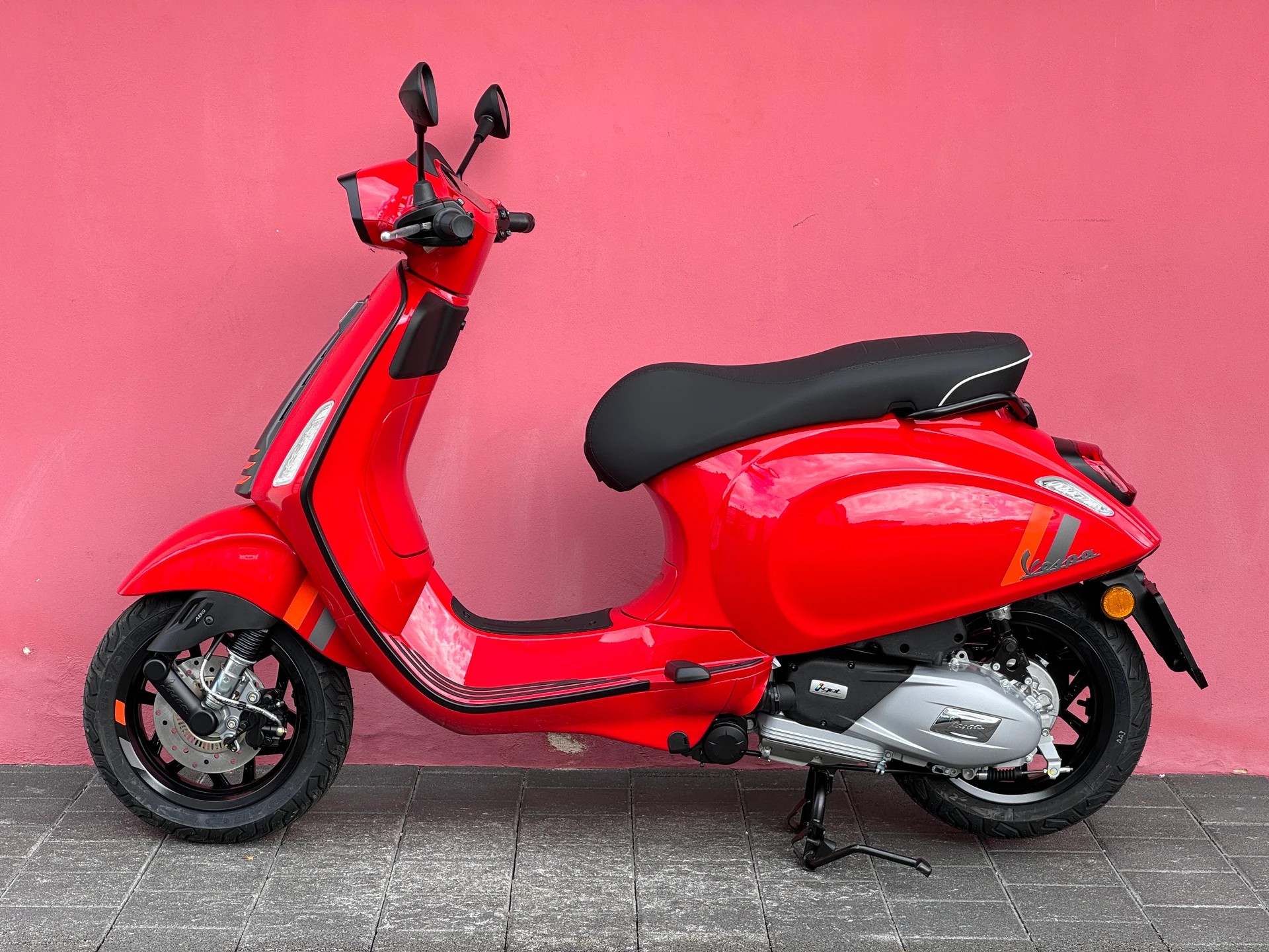 PIAGGIO Vespa 125 Sprint Sport-image-12