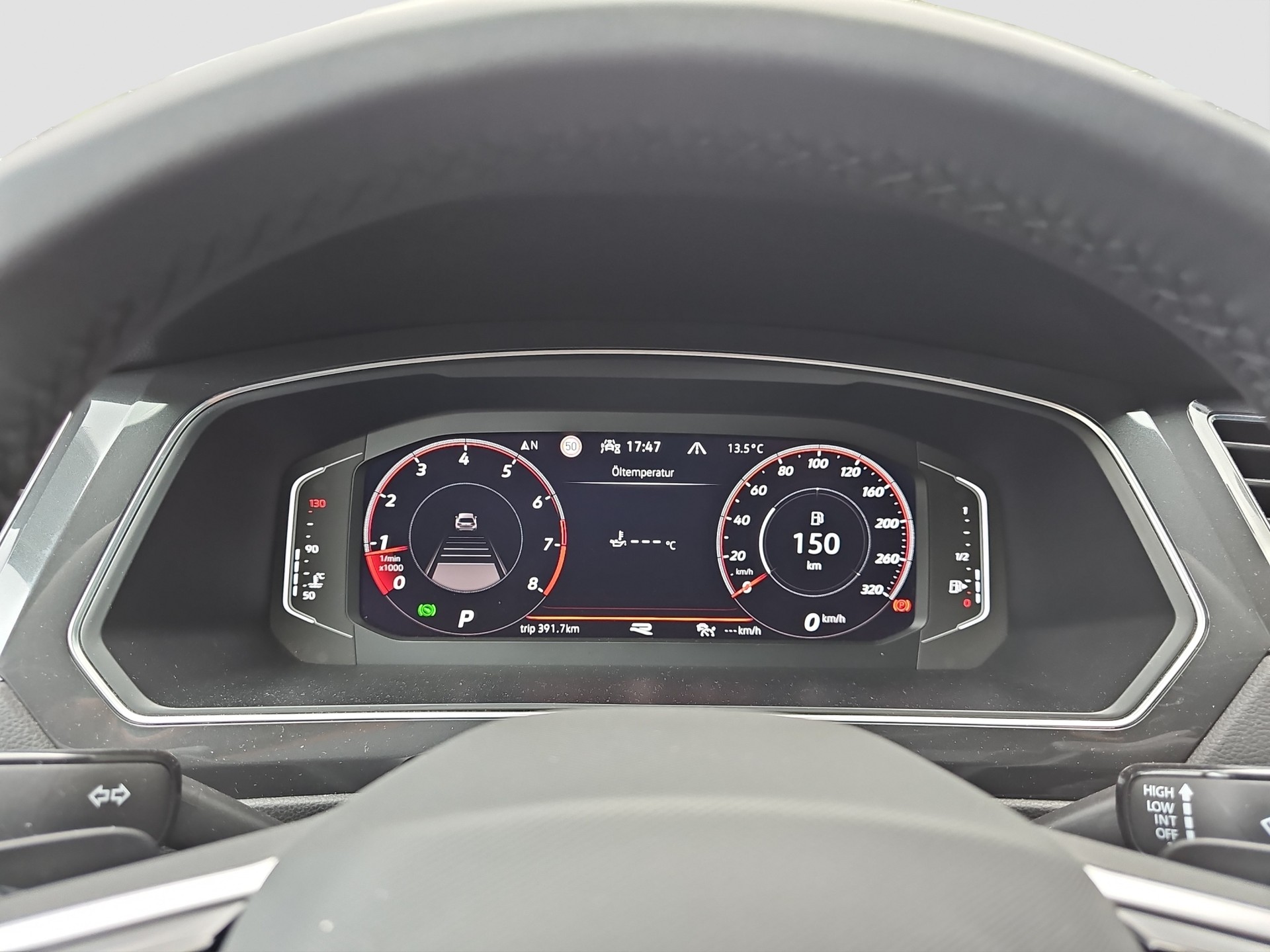 VW Tiguan Allspace 2.0TSI R-Line 4Motion DSG-image-9