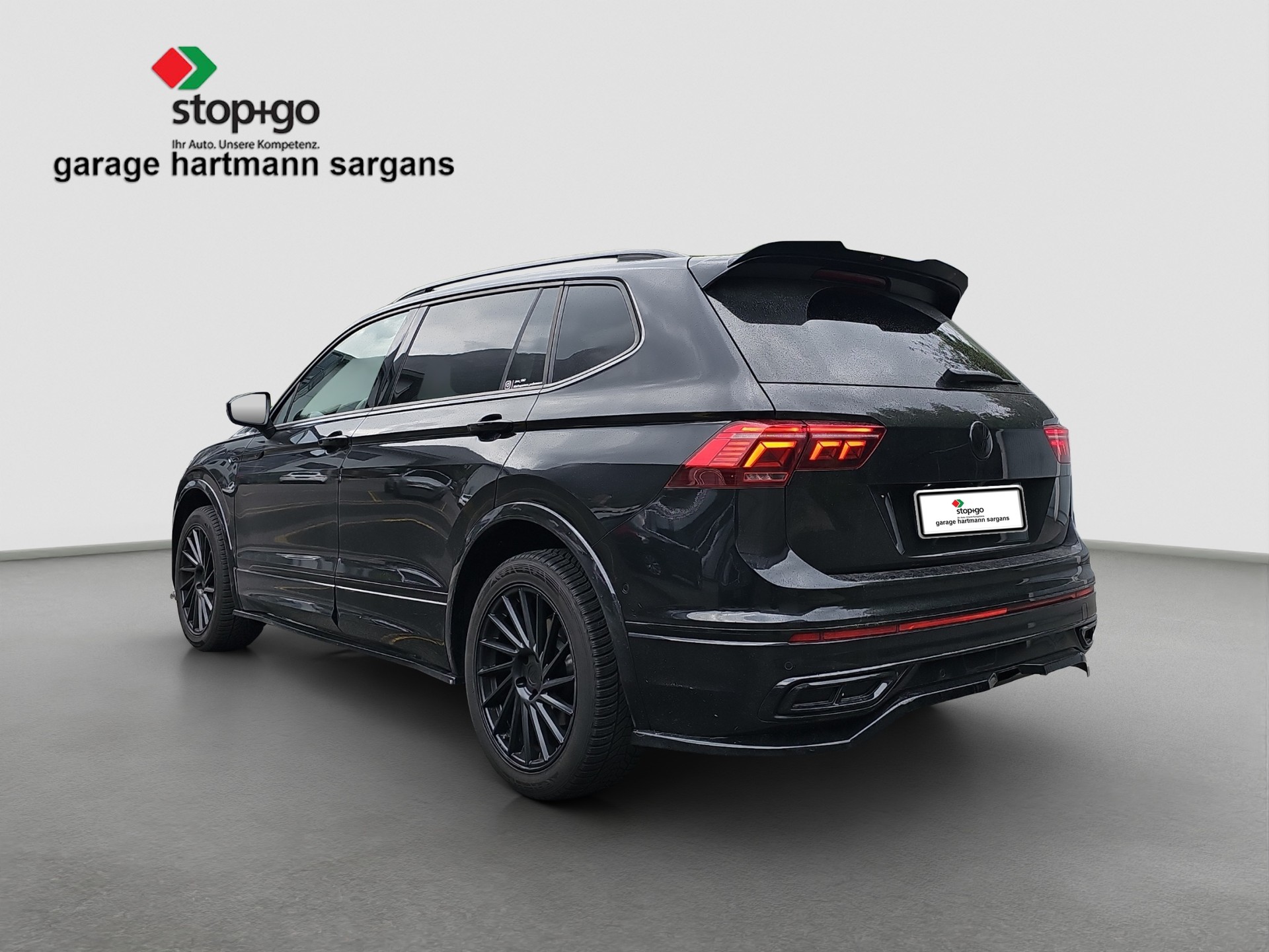 VW Tiguan Allspace 2.0TSI R-Line 4Motion DSG-image-4
