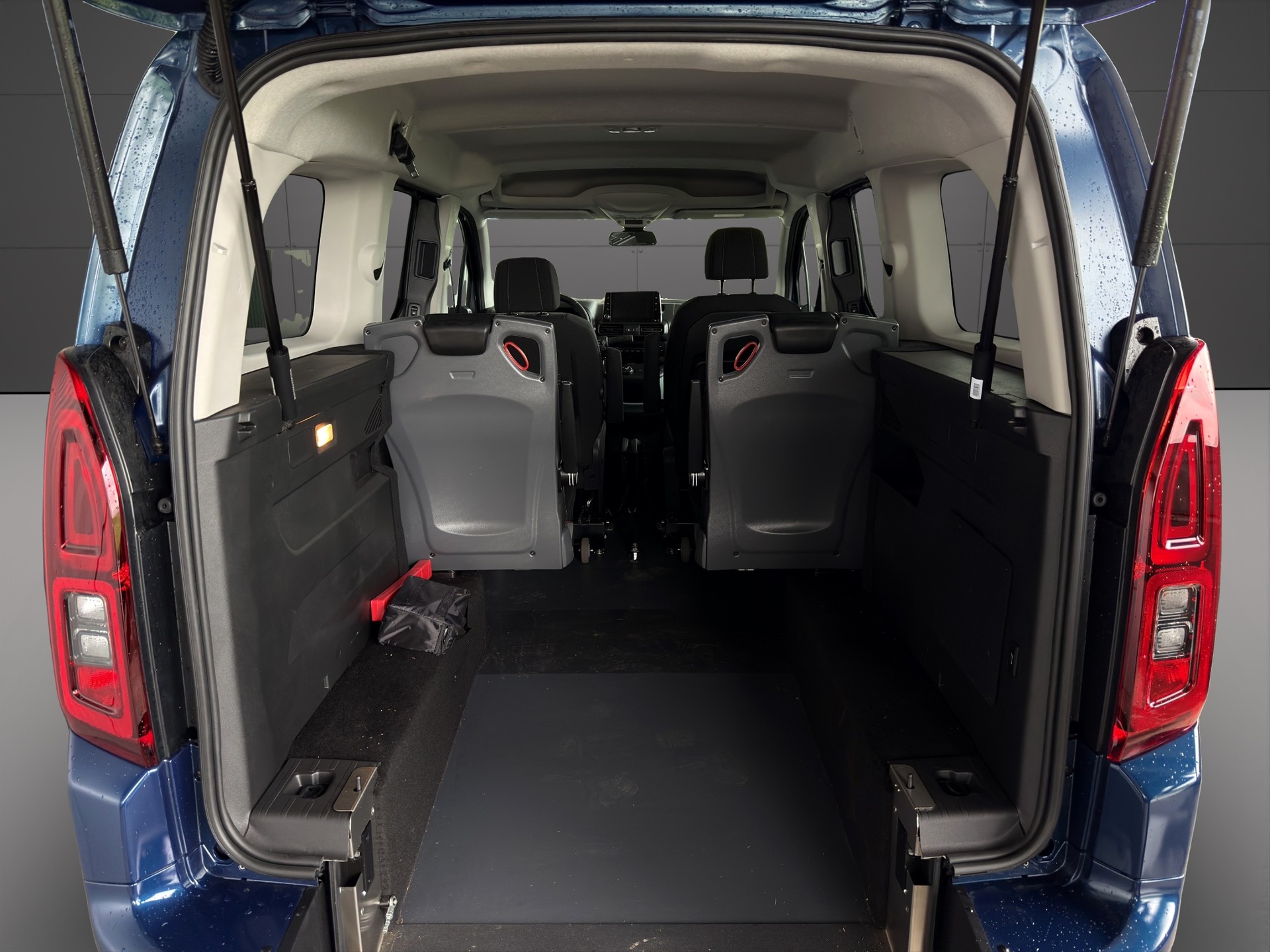 TOYOTA Proace City Verso 1.5 Trend Long Automatik-image-5