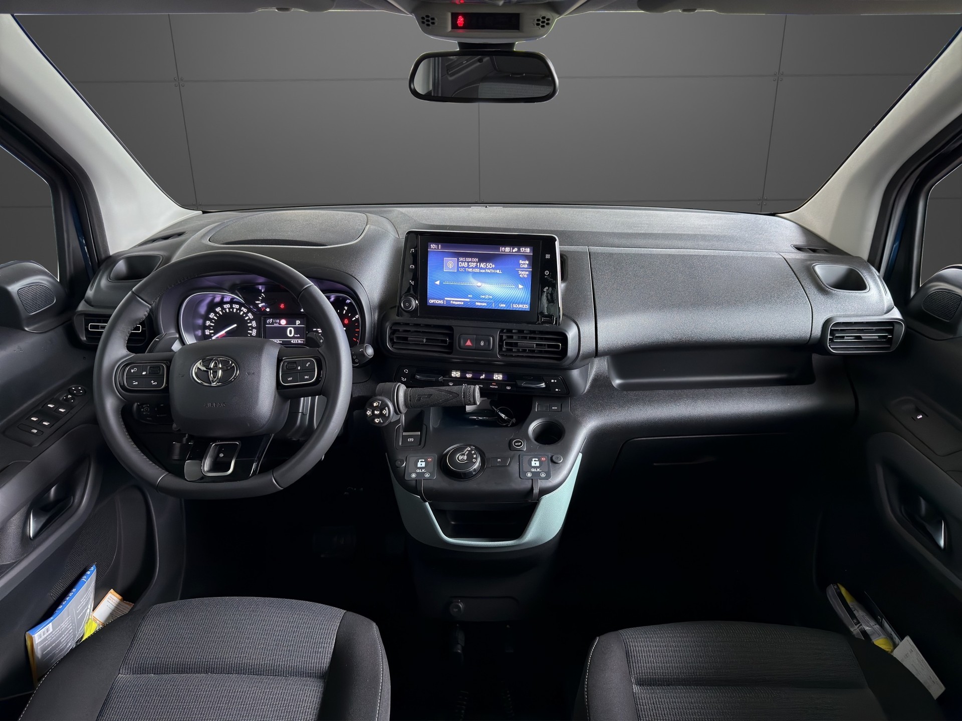 TOYOTA Proace City Verso 1.5 Trend Long Automatik-image-12
