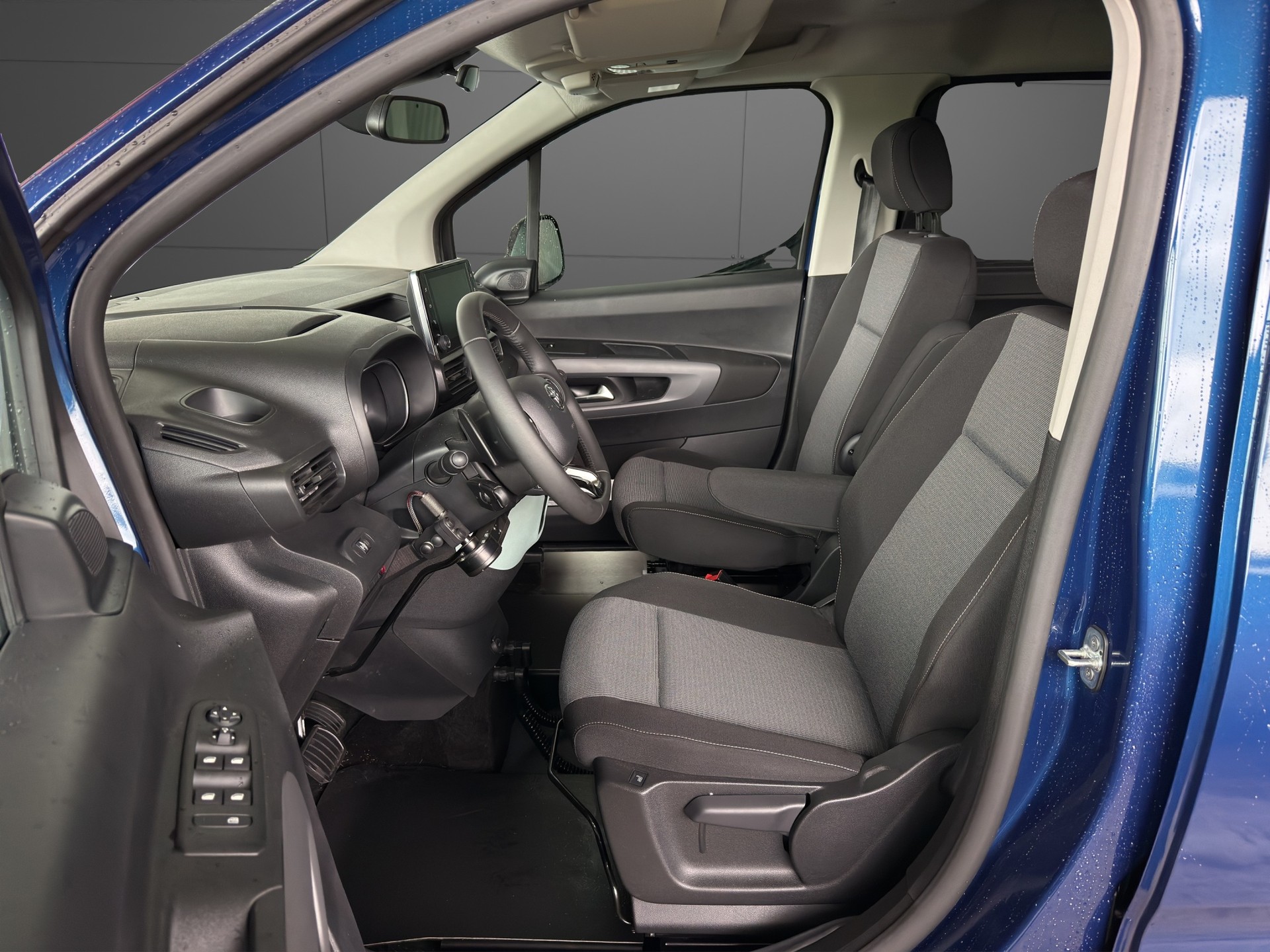 TOYOTA Proace City Verso 1.5 Trend Long Automatik-image-9