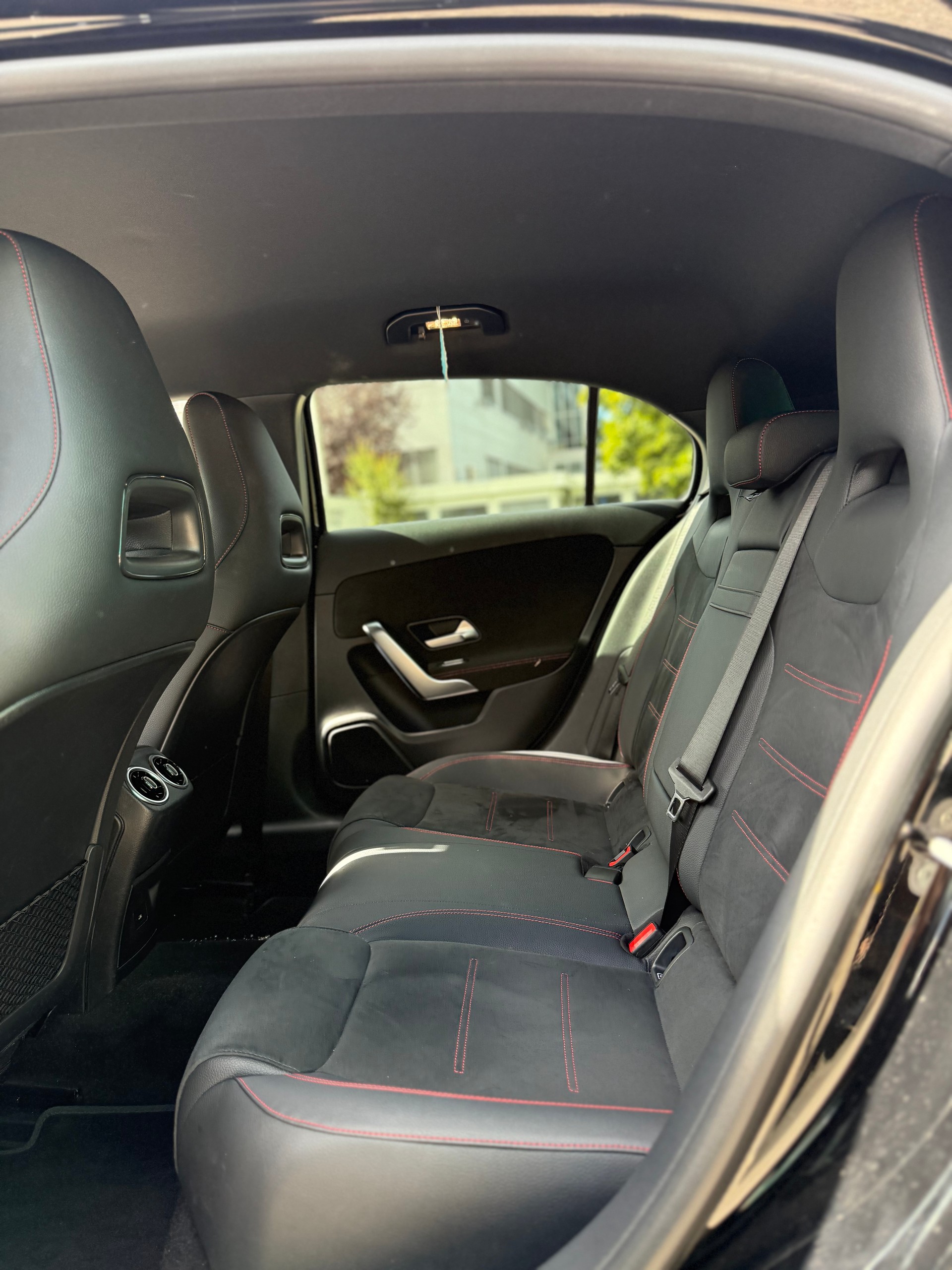 MERCEDES-BENZ A 200 7G-DCT-image-13