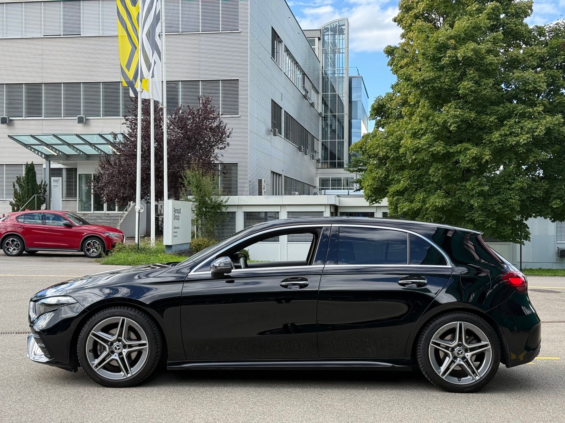 MERCEDES-BENZ A 200 7G-DCT-image-1