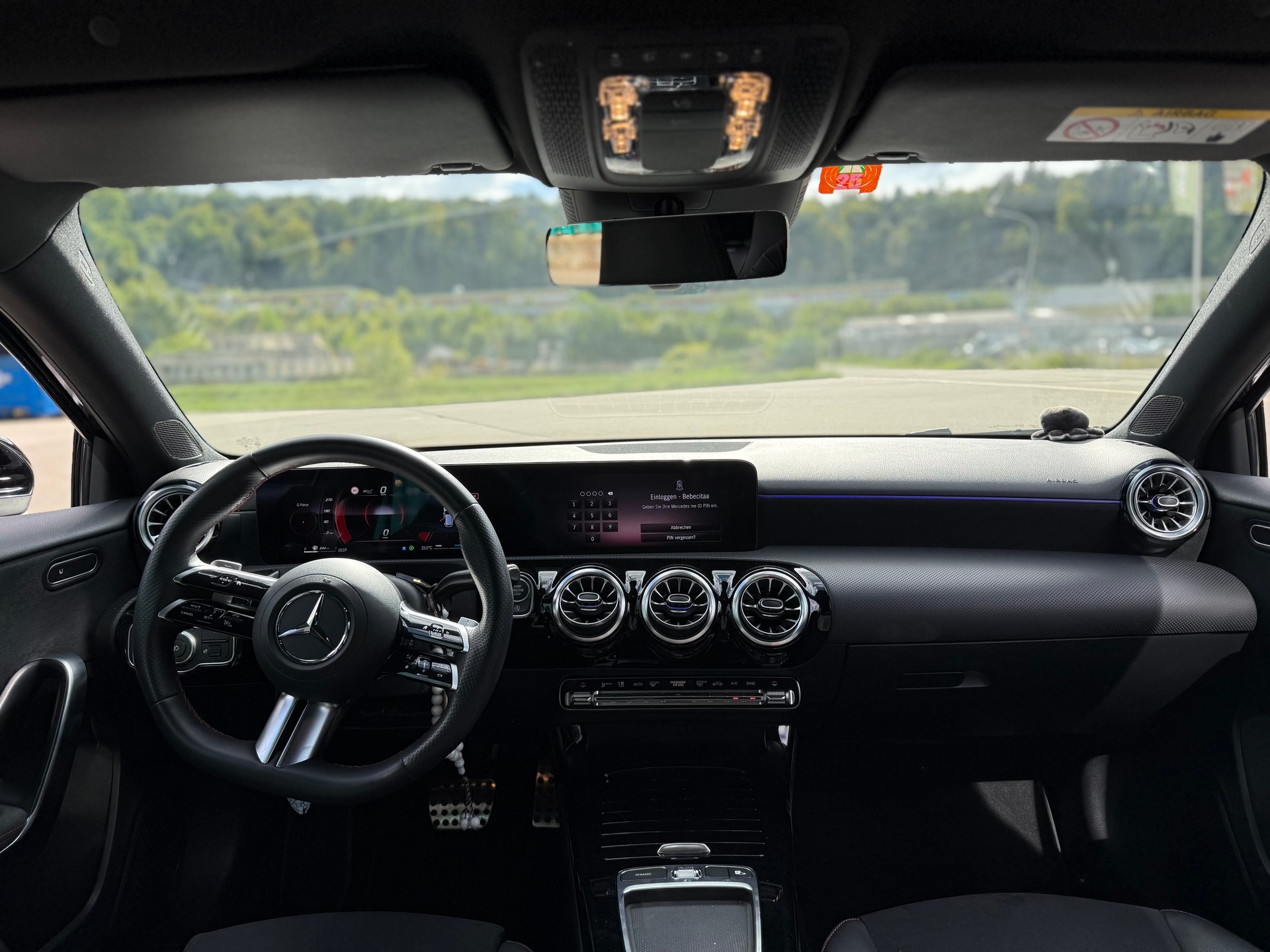 MERCEDES-BENZ A 200 7G-DCT-image-11
