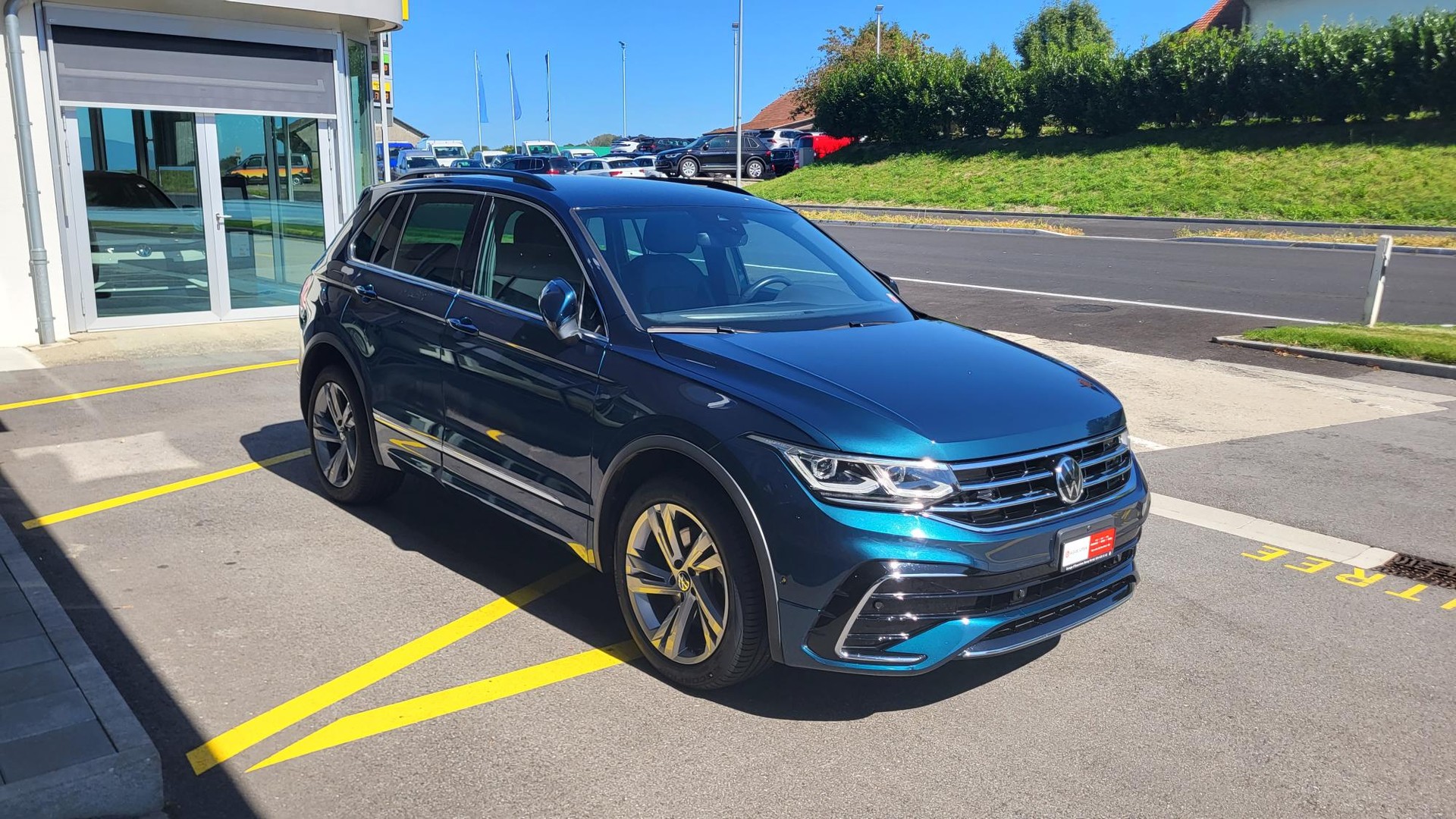 VW Tiguan 1.4TSI PHEV Selection DSG-showroom-element-2