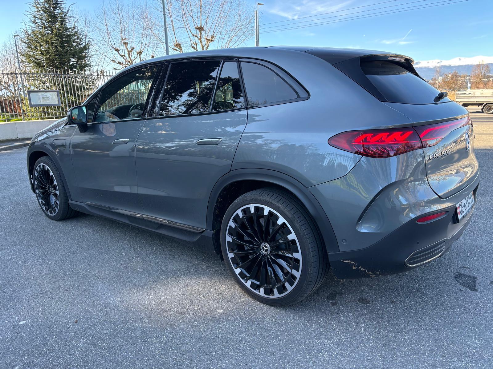 MERCEDES-BENZ EQE SUV 500 4 Matic Executive Edition-showroom-element-1