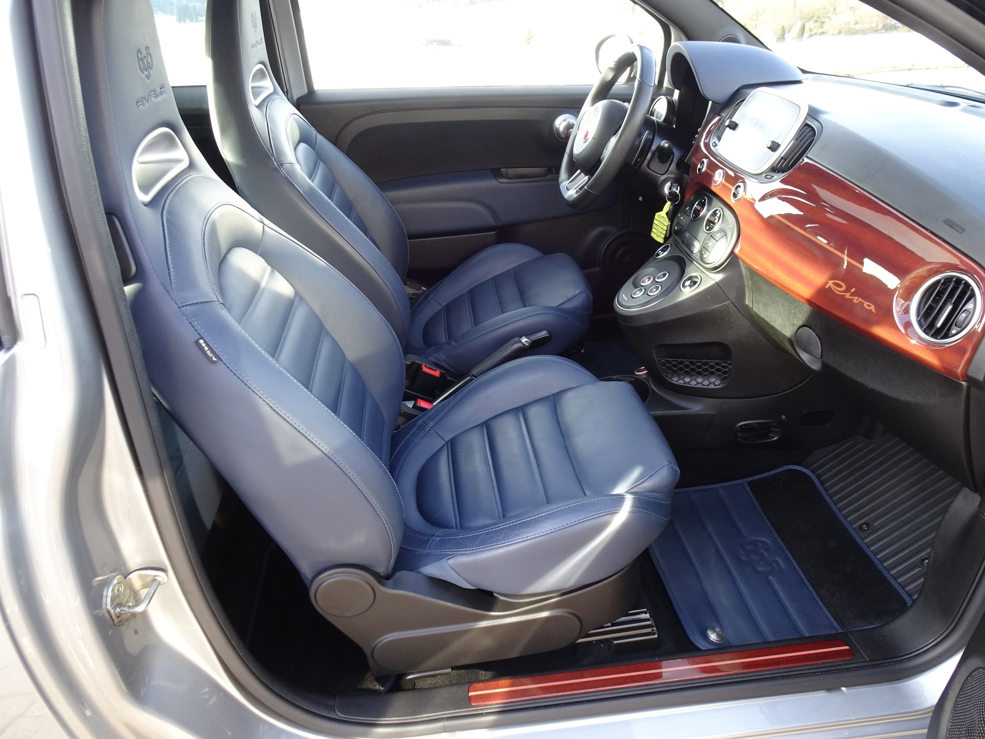FIAT 695 1.4 16V Turbo Abarth Rivale-image-7