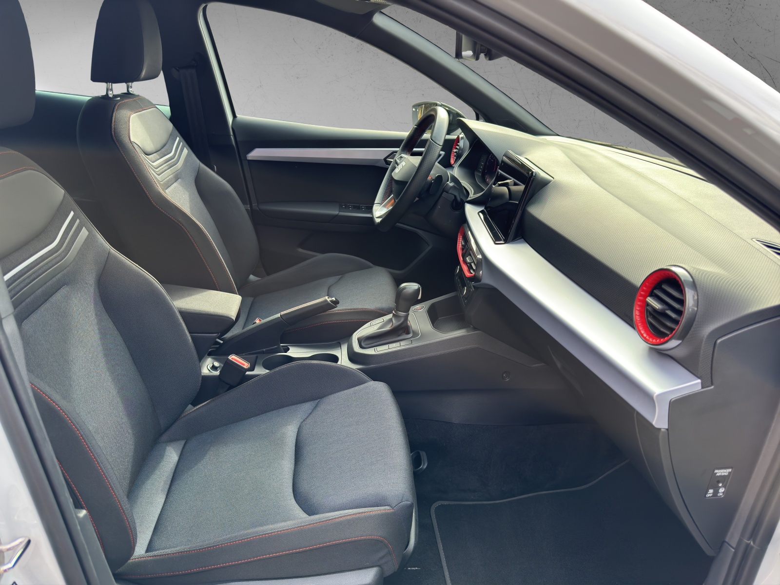 SEAT Ibiza 1.5 EcoTSI FR DSG-image-9