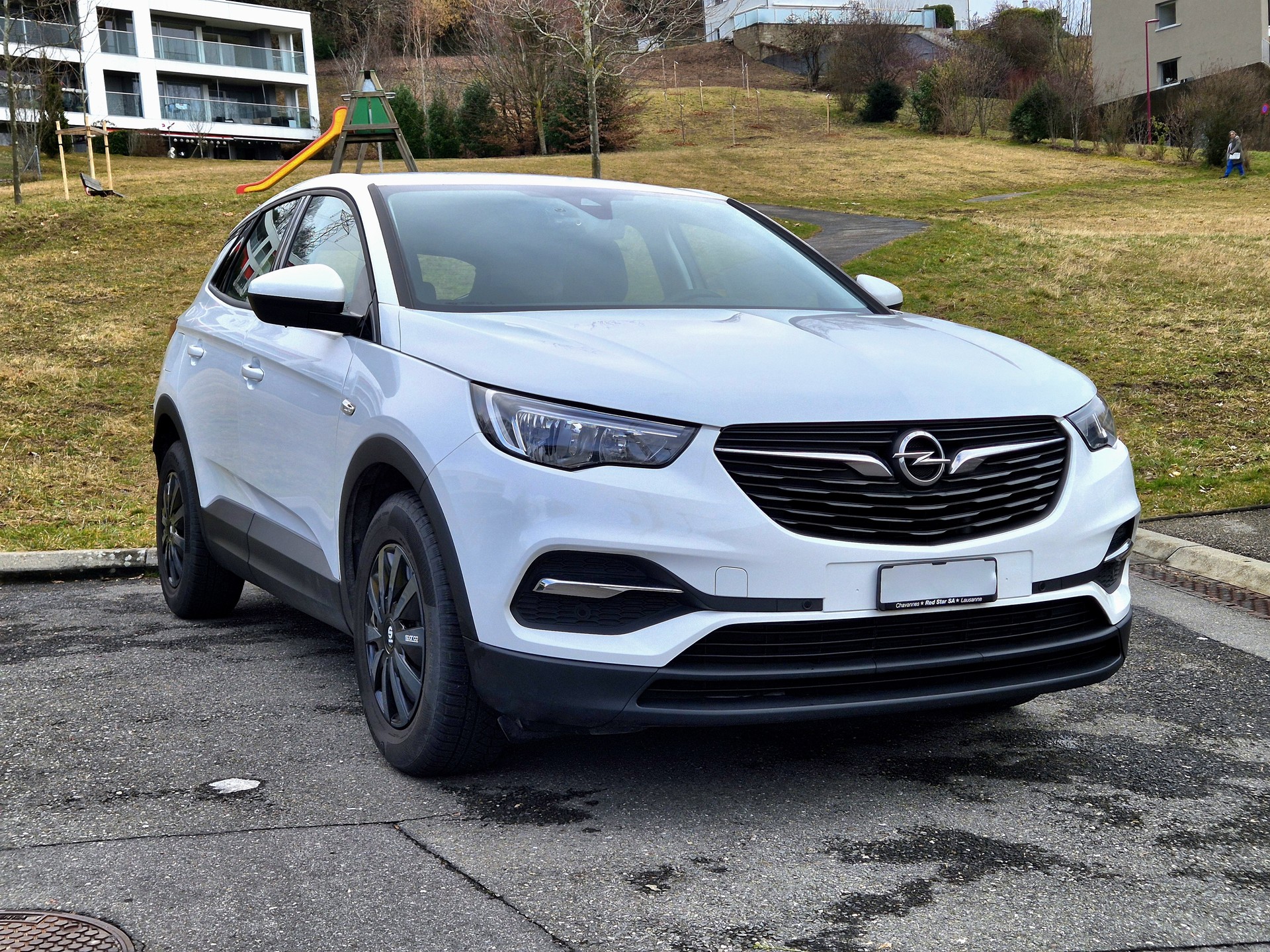 OPEL Grandland X 1.2i TP Enjoy-image-1