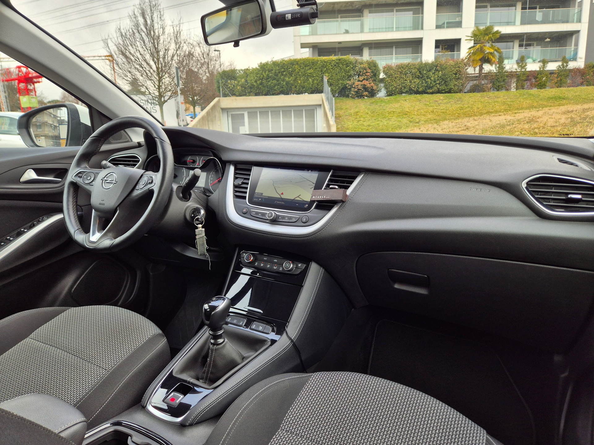OPEL Grandland X 1.2i TP Enjoy-image-8
