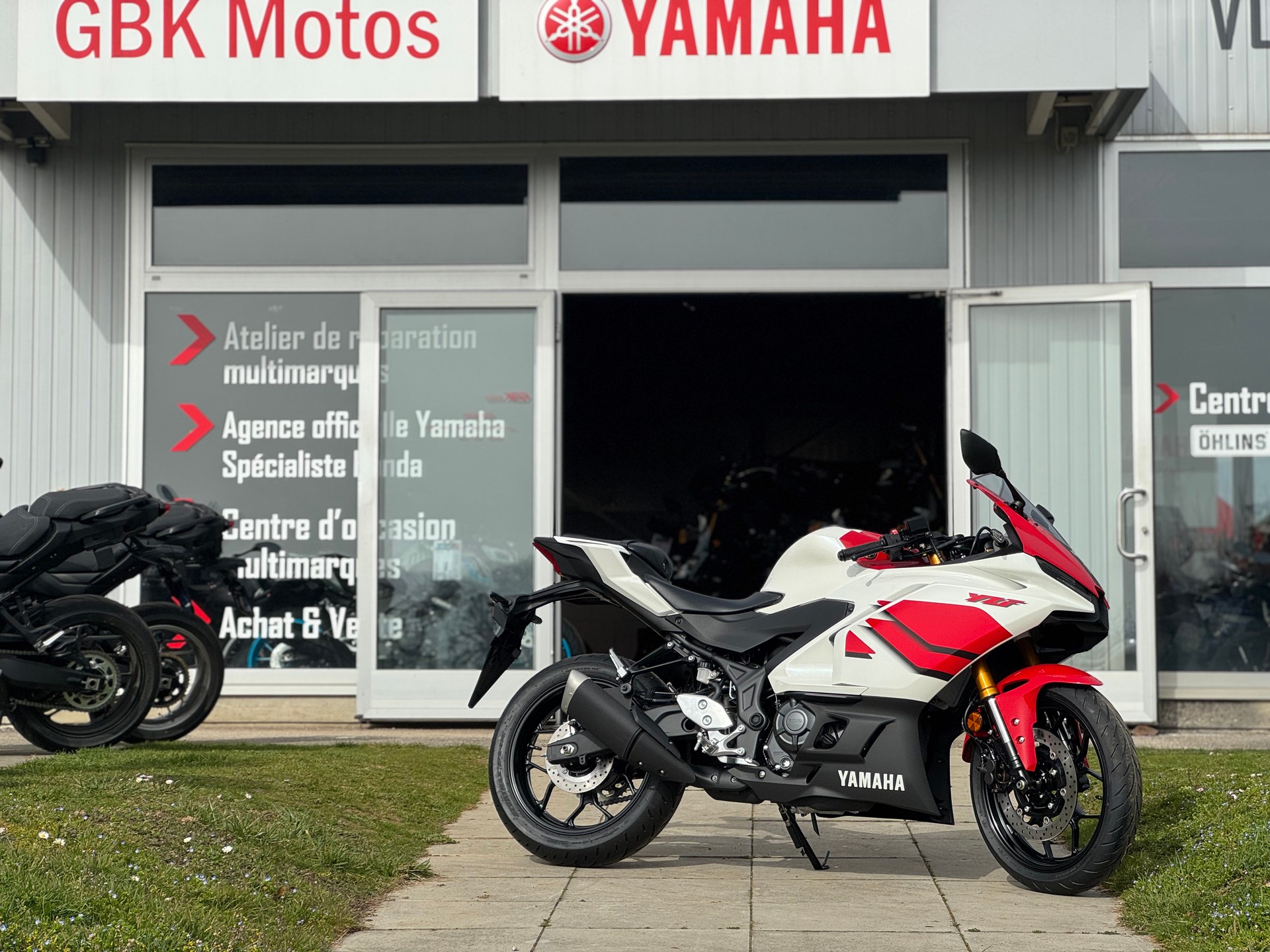 YAMAHA YZF-R3 ABS 70th Anniversary-image-0
