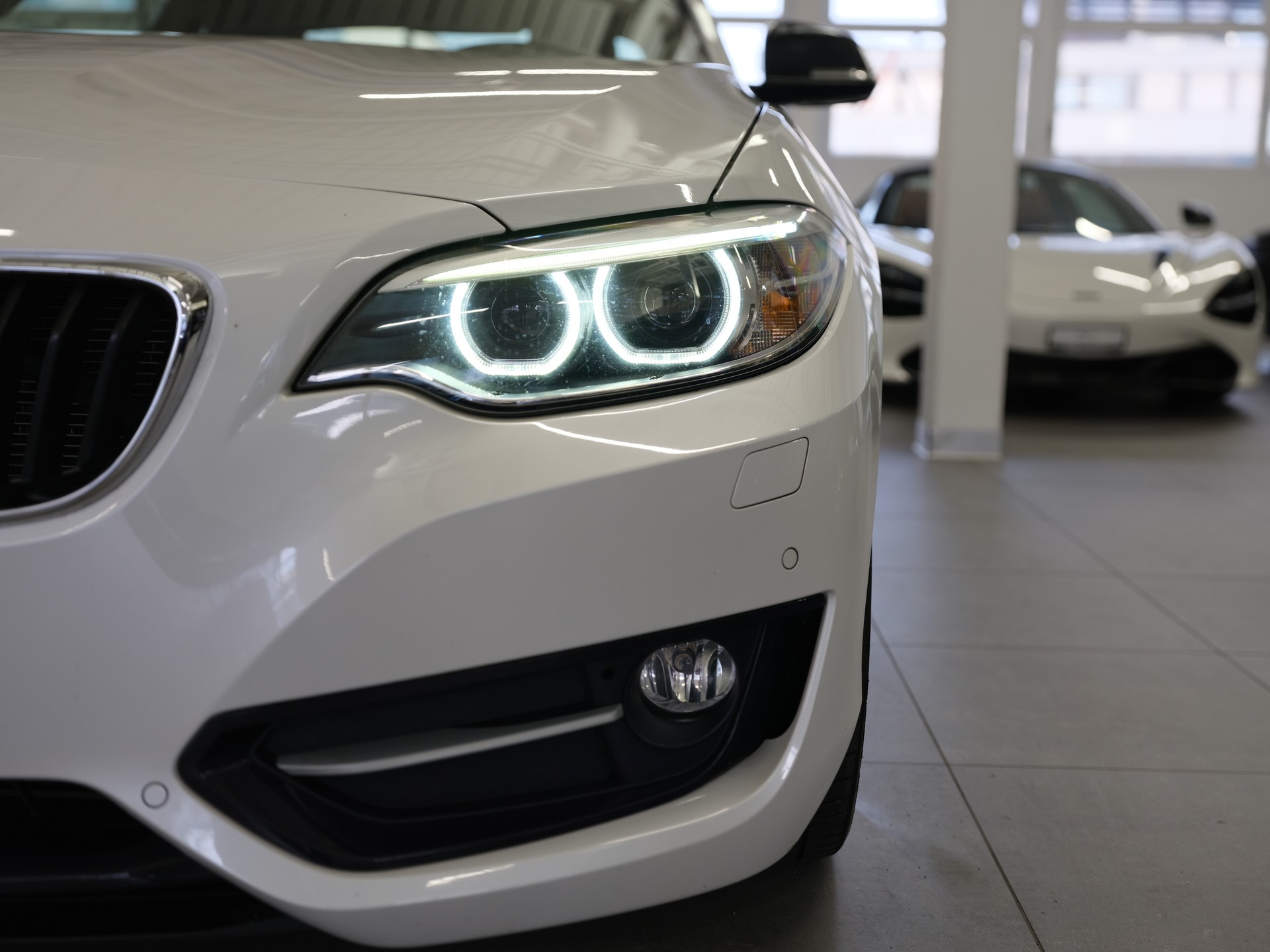 BMW 218d *Komfortzugang* *M Sport Lederlenkrad* *Sonnenschutzverglasung*-image-8