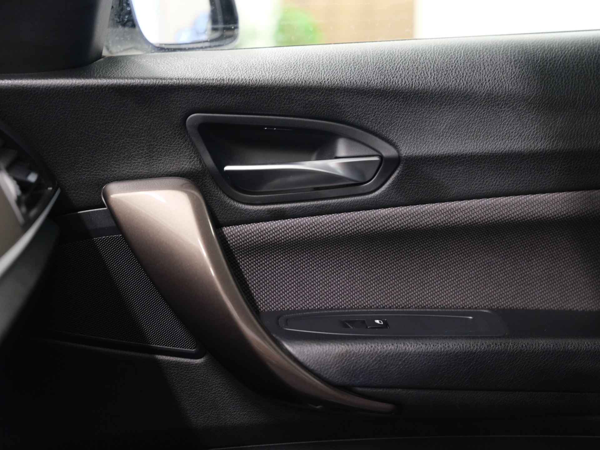 BMW 218d *Komfortzugang* *M Sport Lederlenkrad* *Sonnenschutzverglasung*-image-24