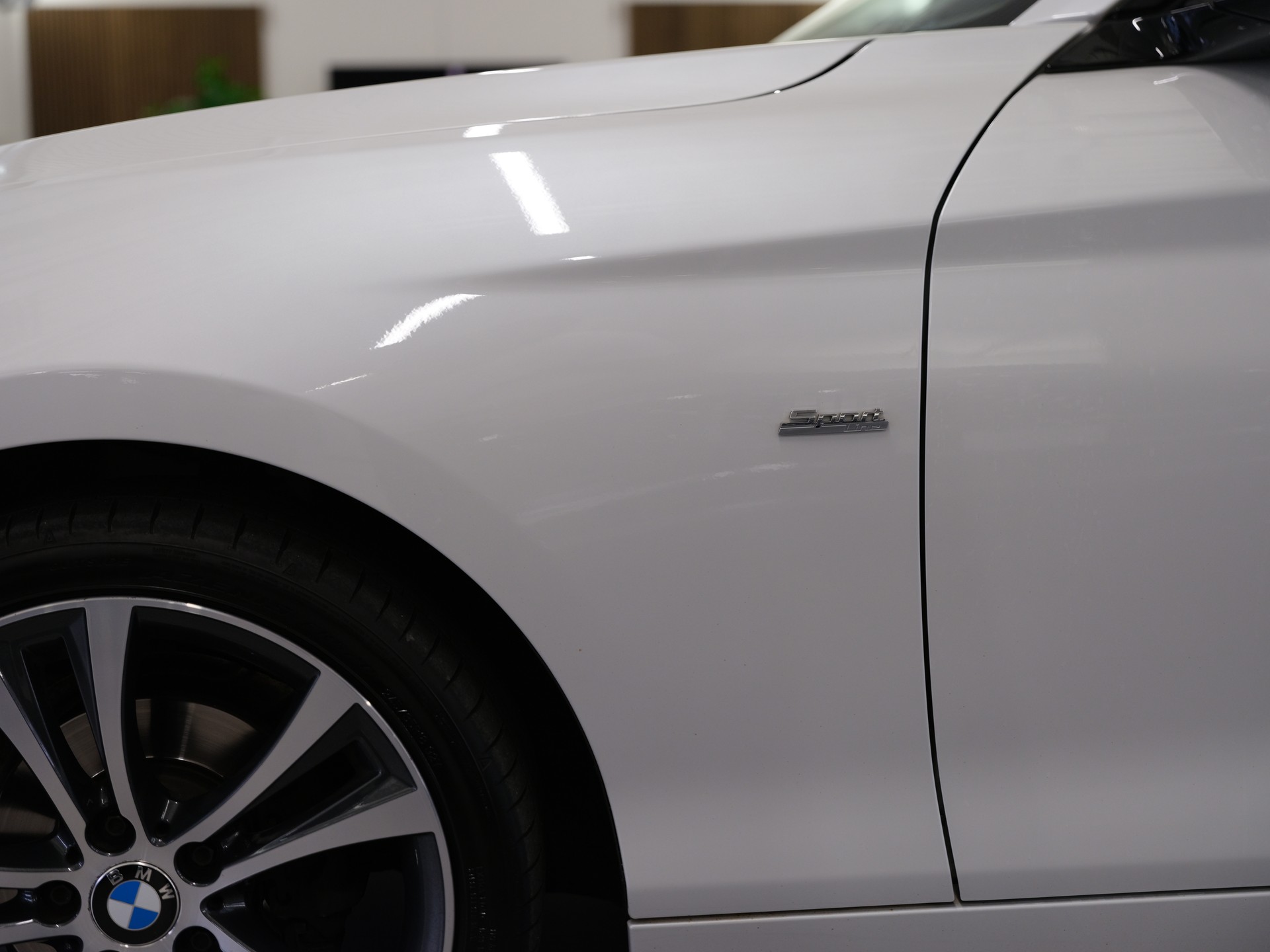 BMW 218d *Komfortzugang* *M Sport Lederlenkrad* *Sonnenschutzverglasung*-image-13