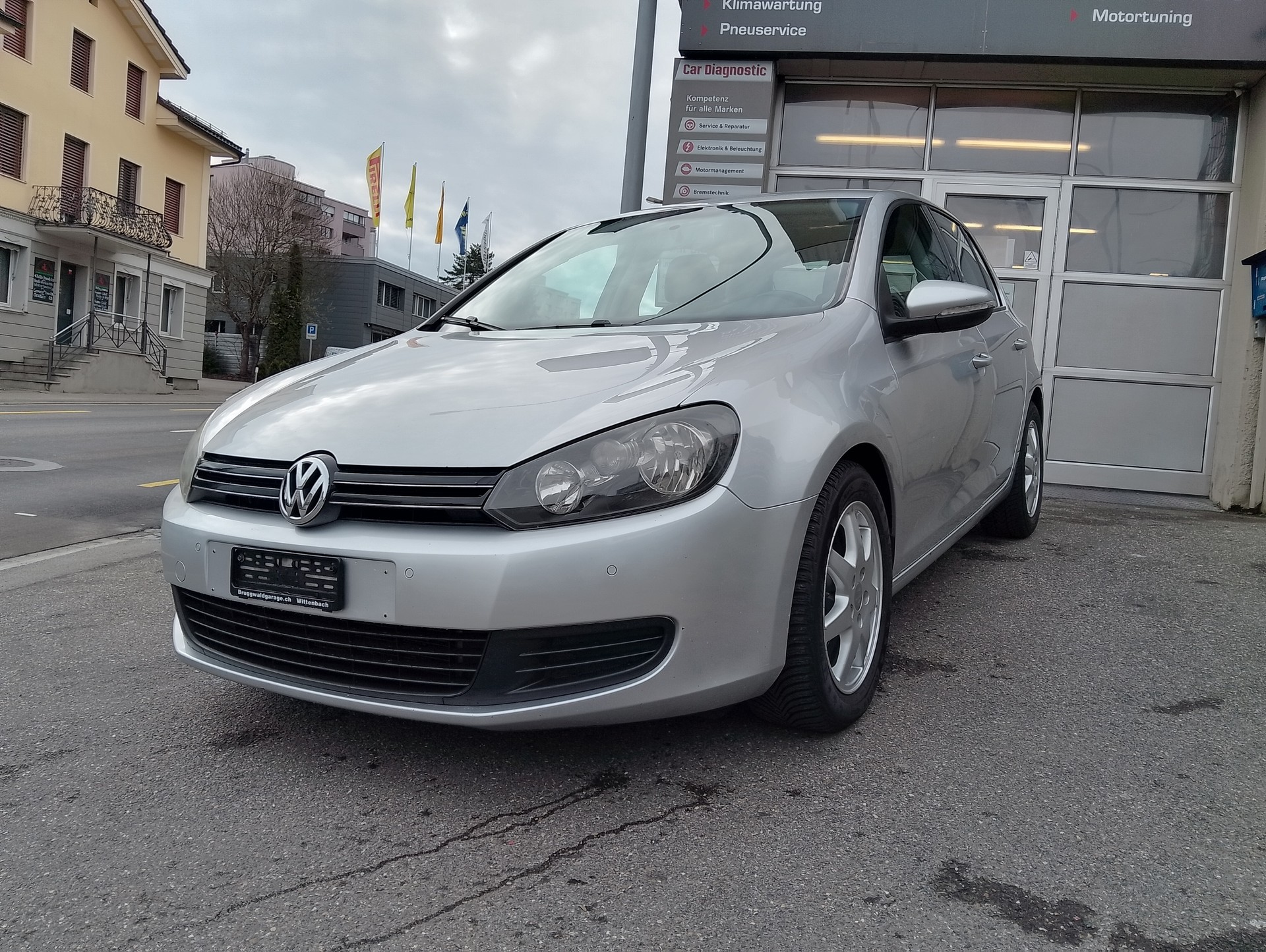 VW Golf 1.4 TSI Sportline DSG-image-2