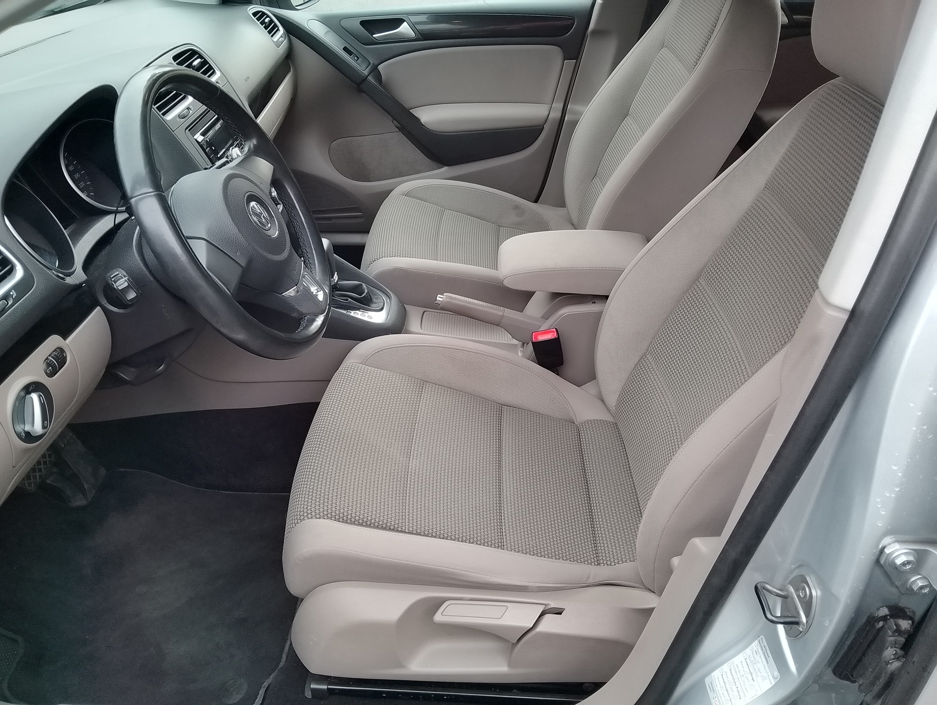 VW Golf 1.4 TSI Sportline DSG-image-12