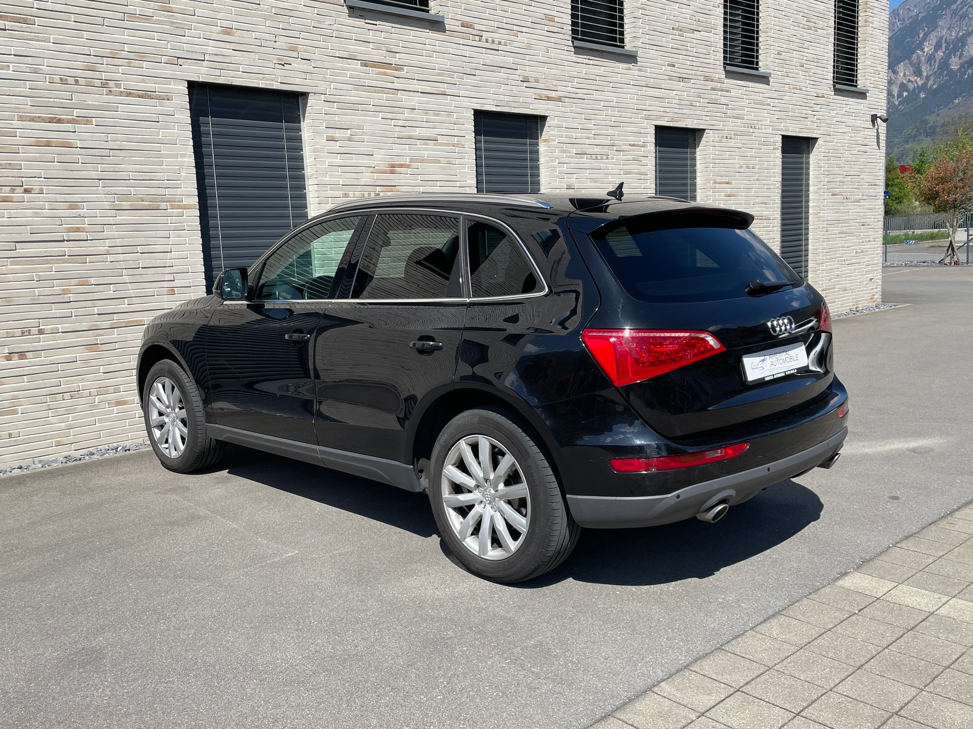 AUDI Q5 3.0 TDI quattro S-tronic-image-10