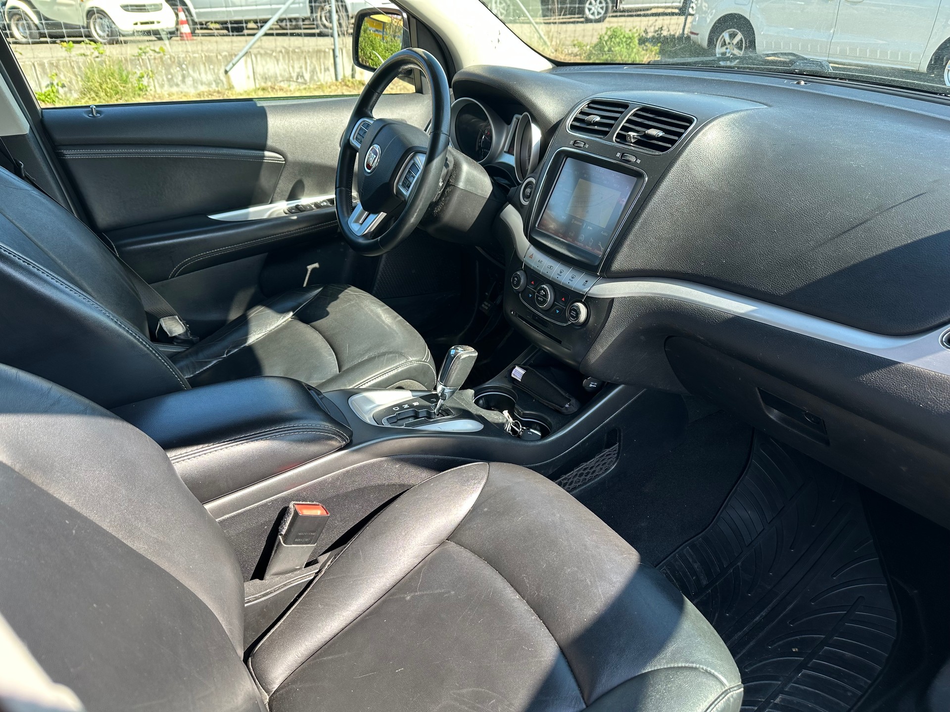 FIAT Freemont 2.0 MJ Lounge AWD Automat-image-9