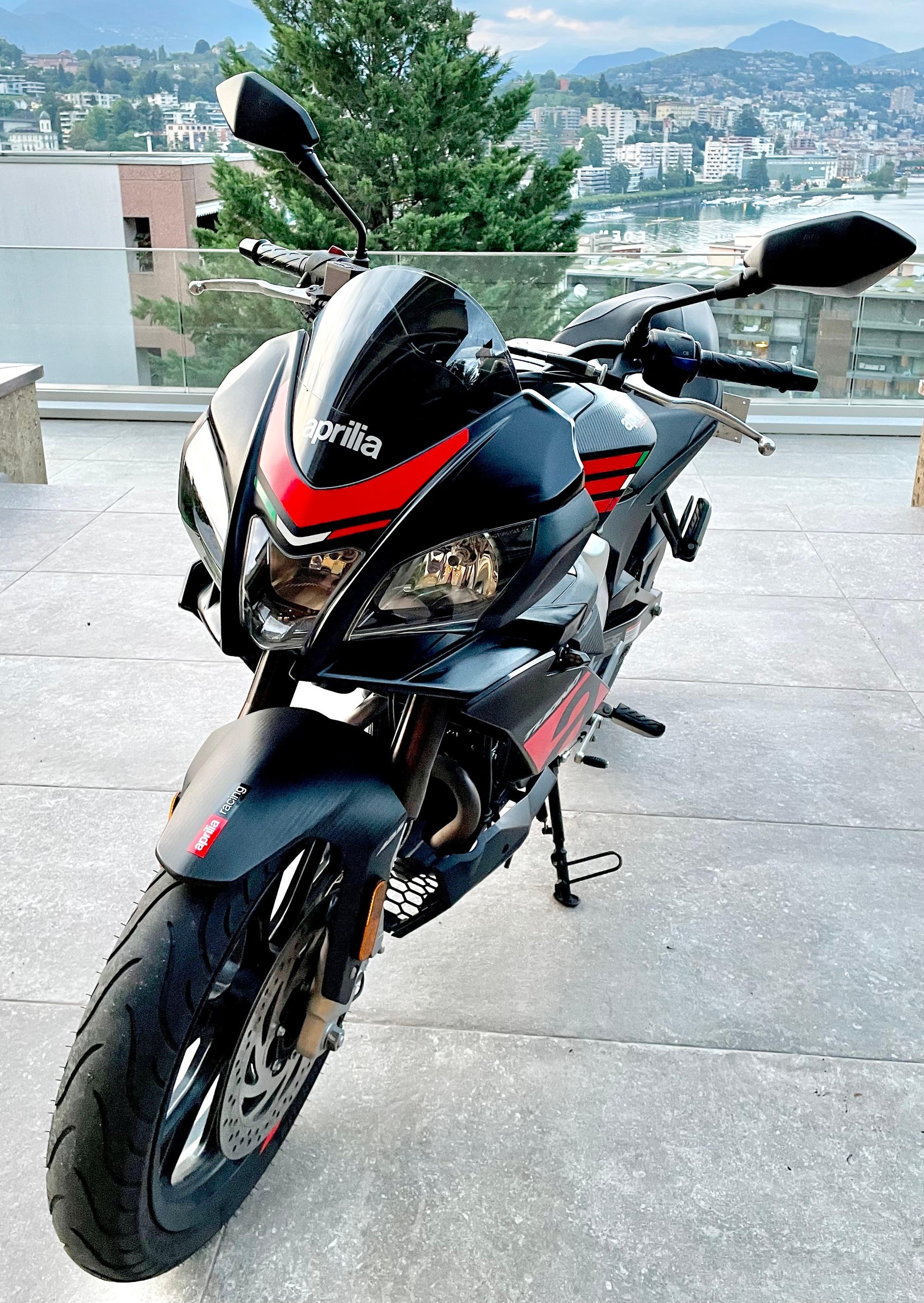 APRILIA Tuono 125-image-2