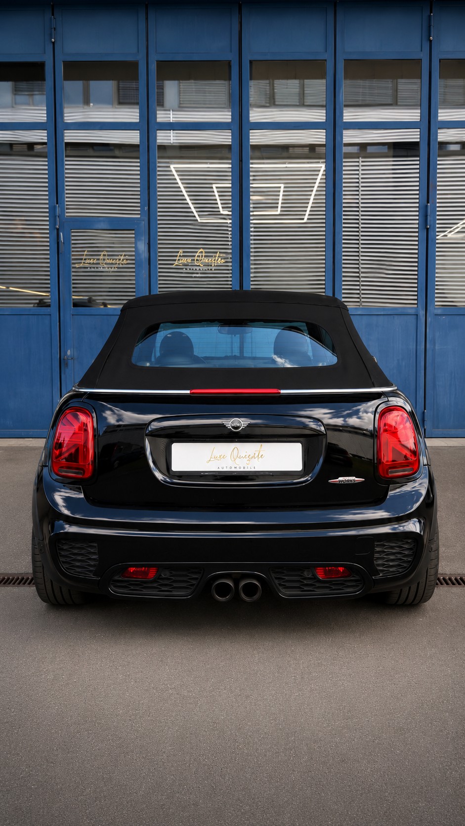 MINI Cooper John Cooper Works Cabriolet Steptronic-image-4