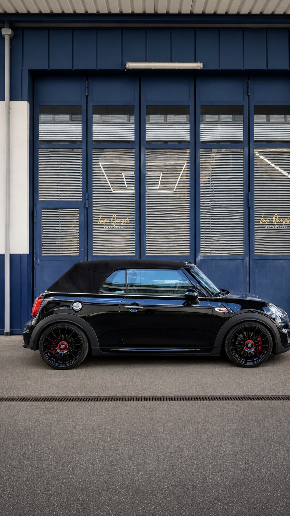 MINI Cooper John Cooper Works Cabriolet Steptronic-image-6