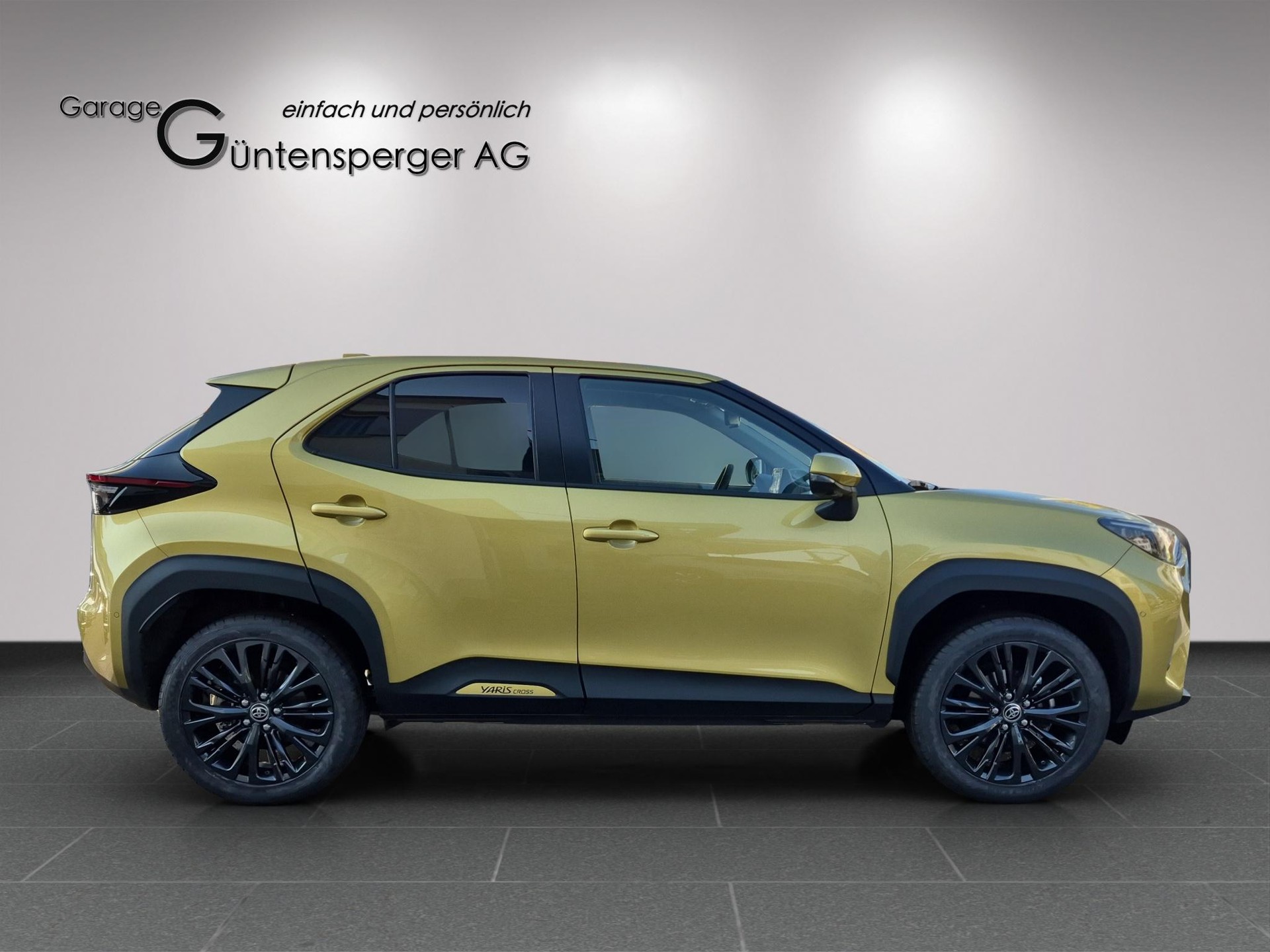 TOYOTA Yaris Cross 1.5 VVT-i HSD Elegant AWD-i-image-5