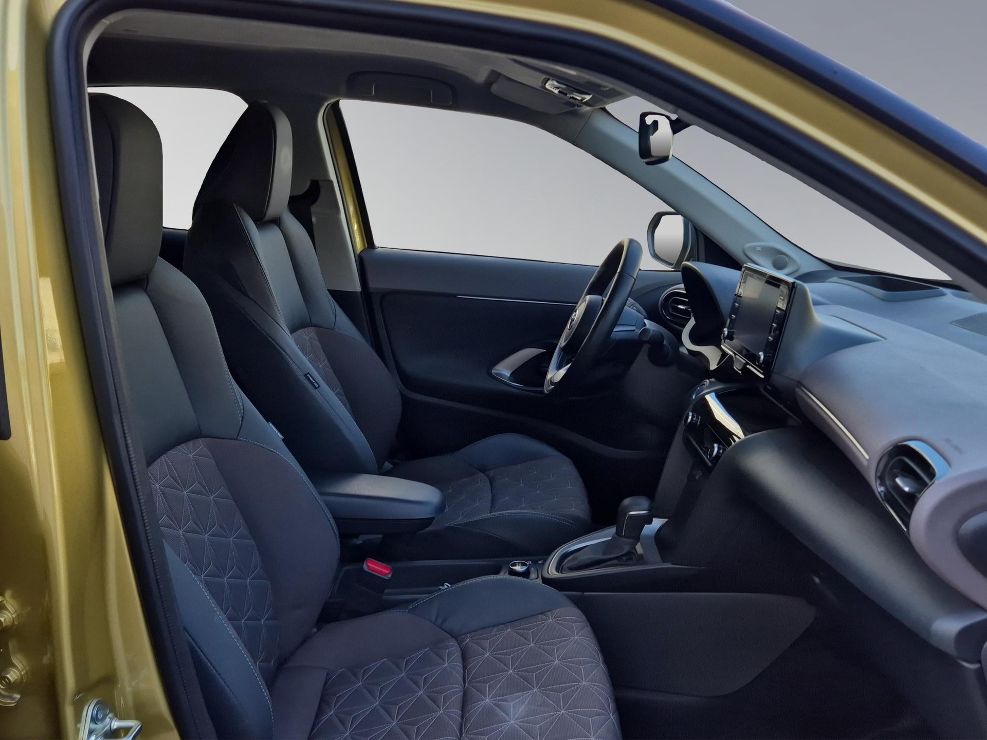 TOYOTA Yaris Cross 1.5 VVT-i HSD Elegant AWD-i-image-14