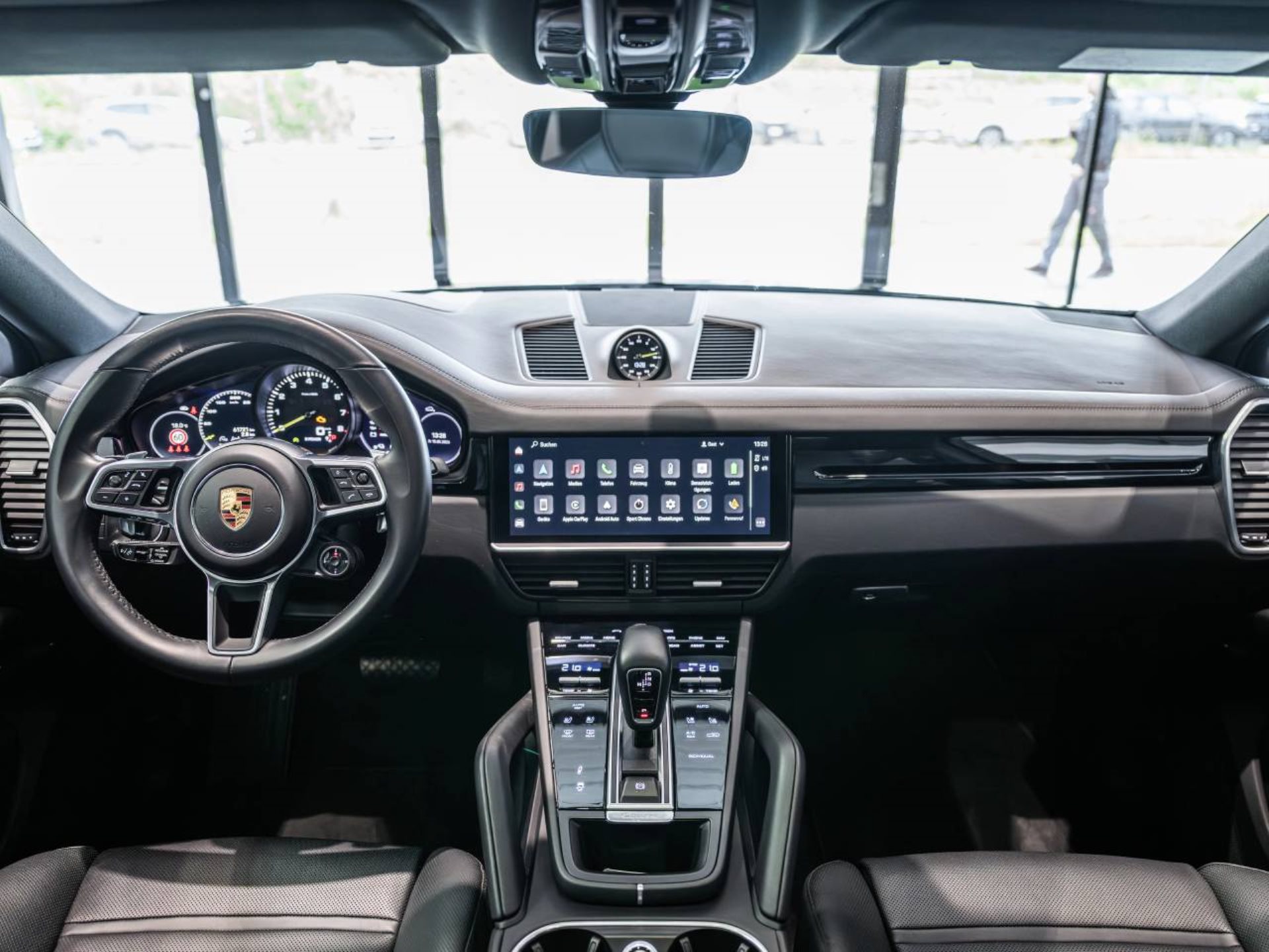 PORSCHE Cayenne E-Hybrid Coupé-image-15