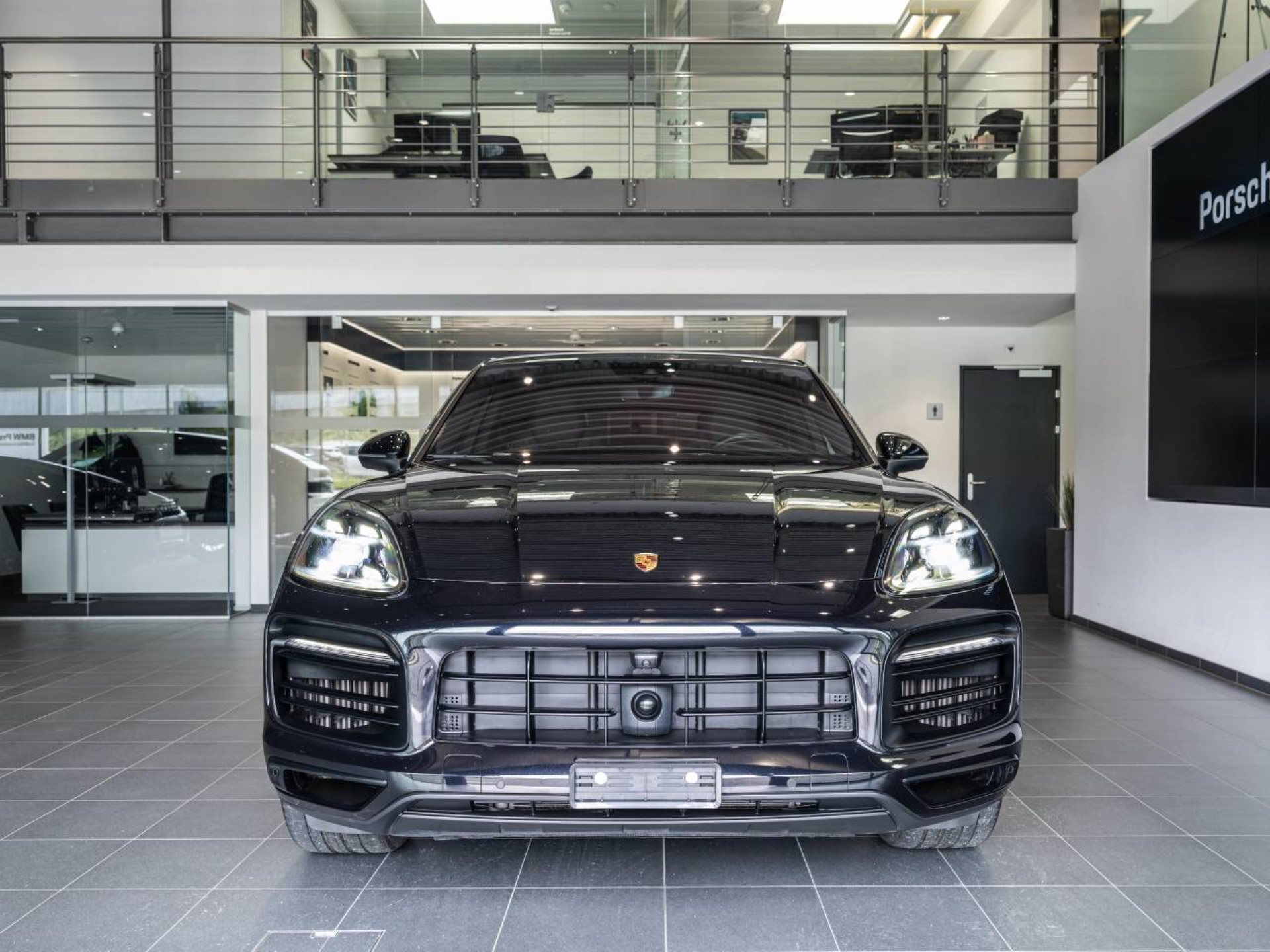PORSCHE Cayenne E-Hybrid Coupé-image-9