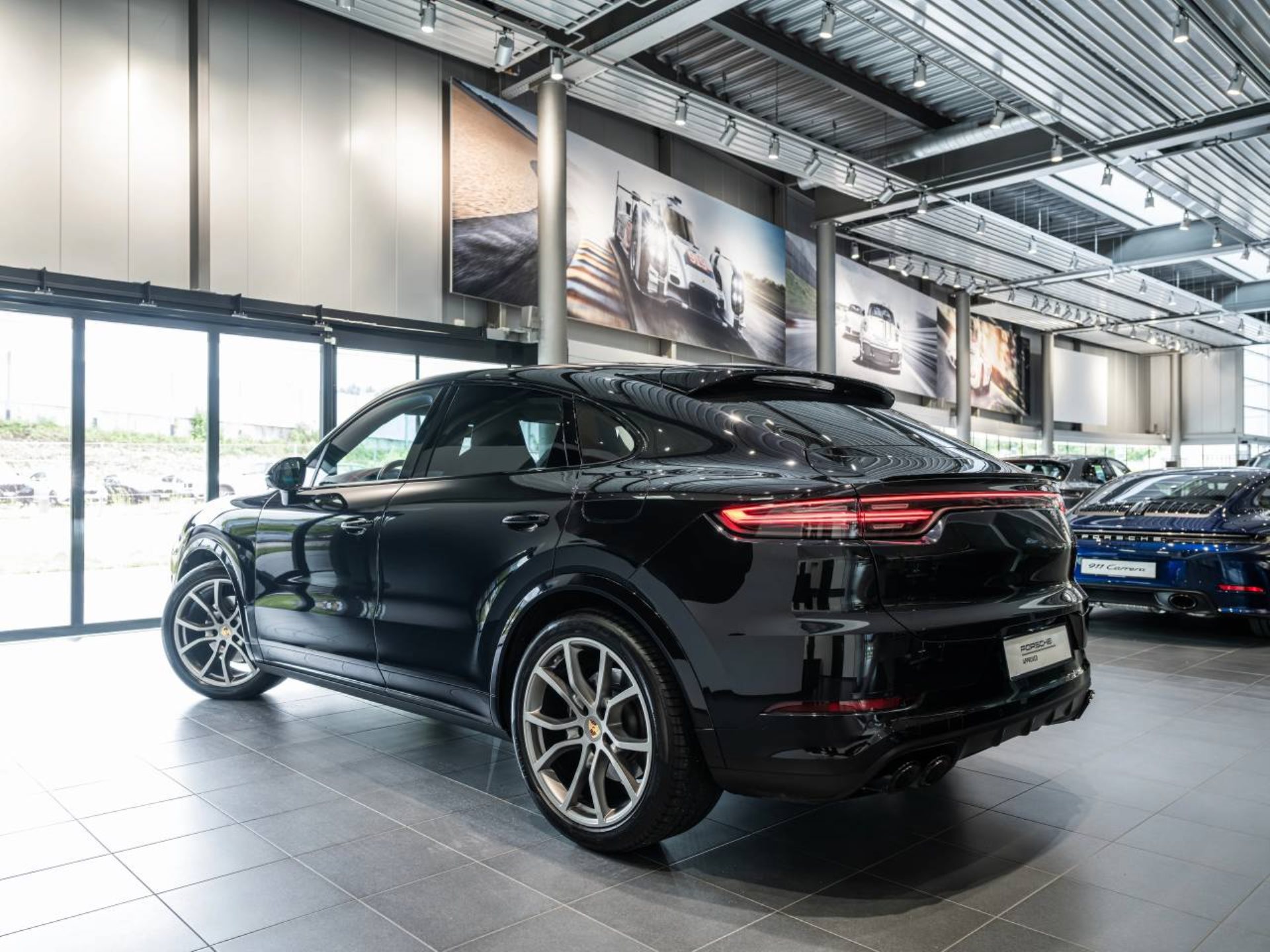 PORSCHE Cayenne E-Hybrid Coupé-image-7