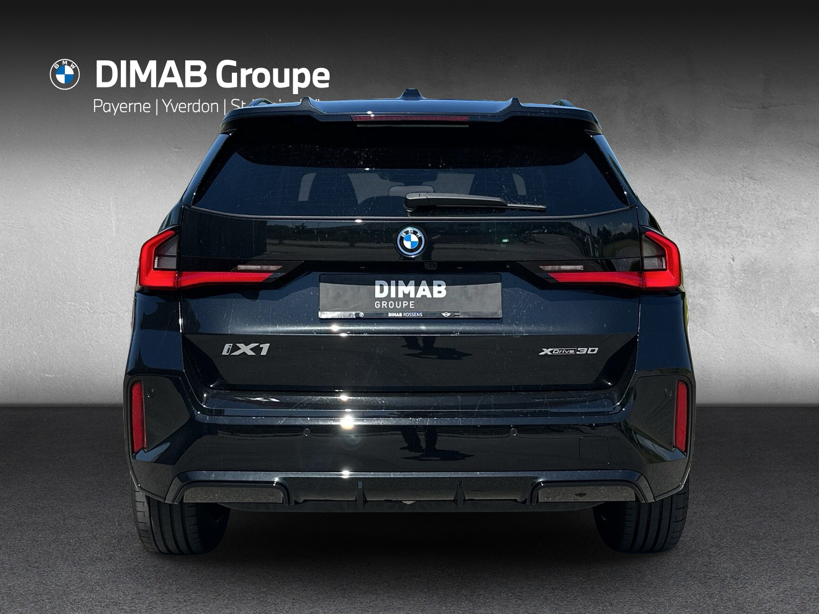 BMW iX1 xDrive 30 M Sport Pro-showroom-element-3