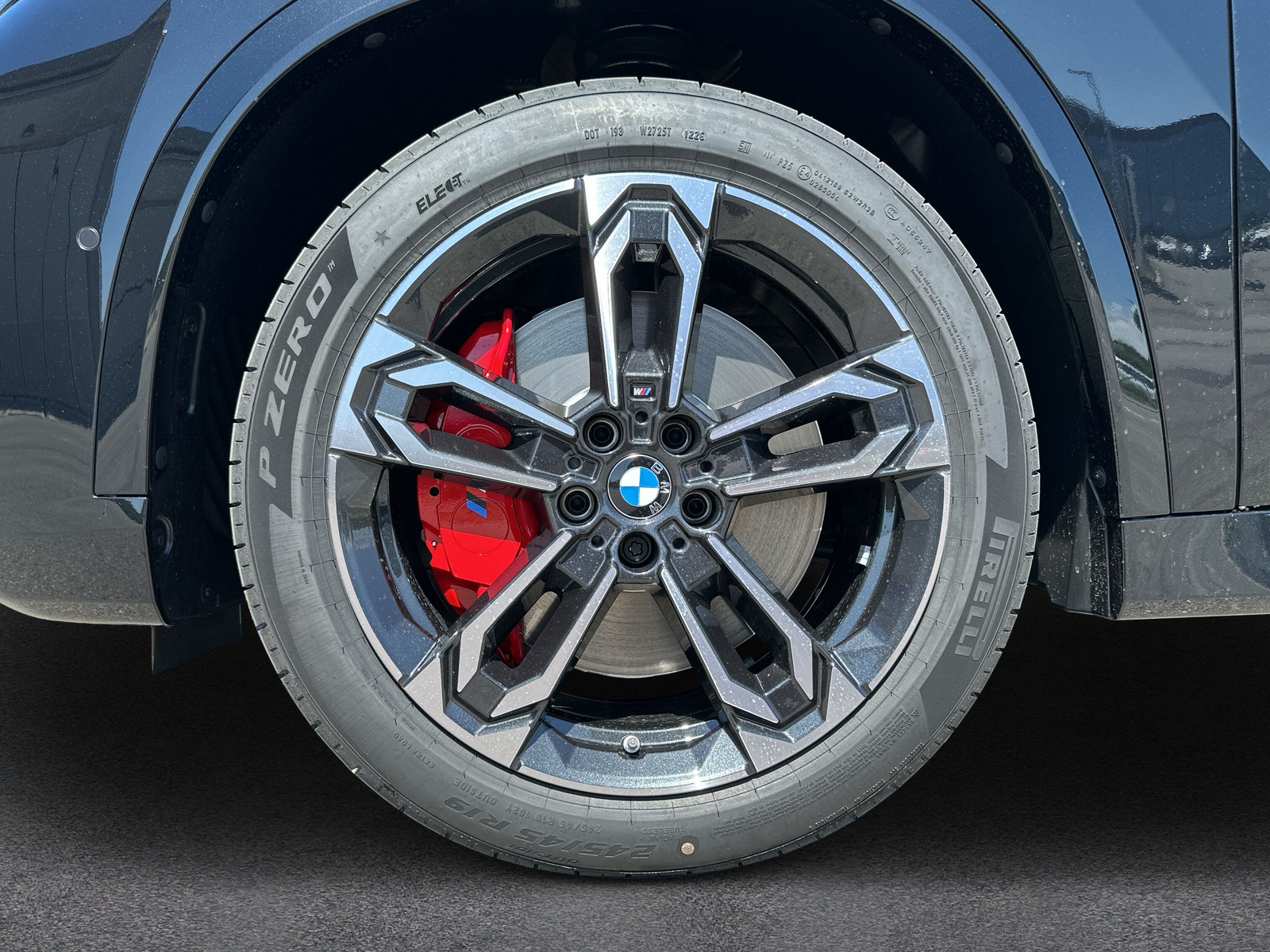 BMW iX1 xDrive 30 M Sport Pro-image-8
